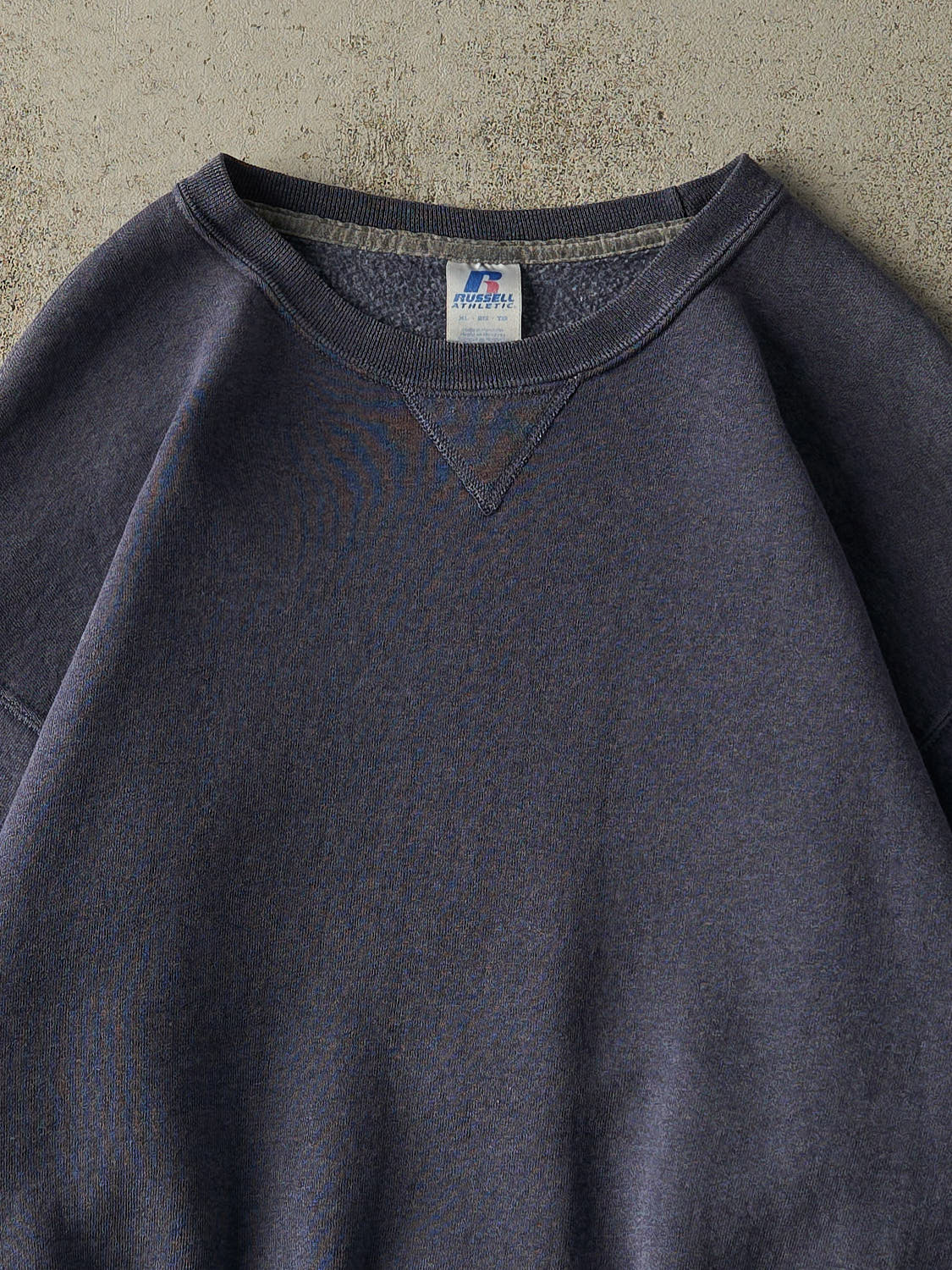 Vintage Y2K Washed Navy Russell Athletic Blank Crewneck (L/XL)