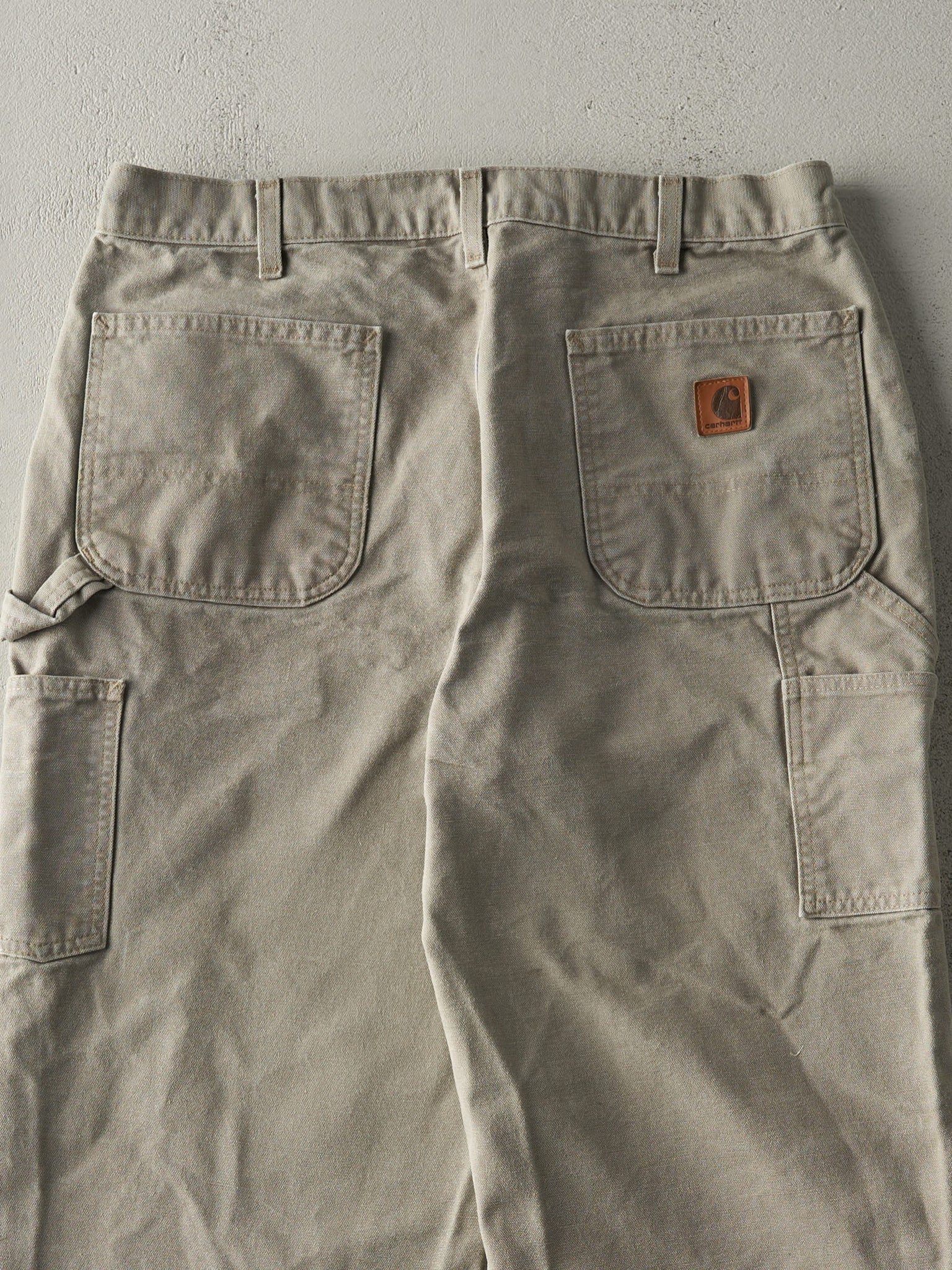 Vintage Y2K Beige Dungaree Fit Carhartt Carpenter Pants (33.5x30.5)
