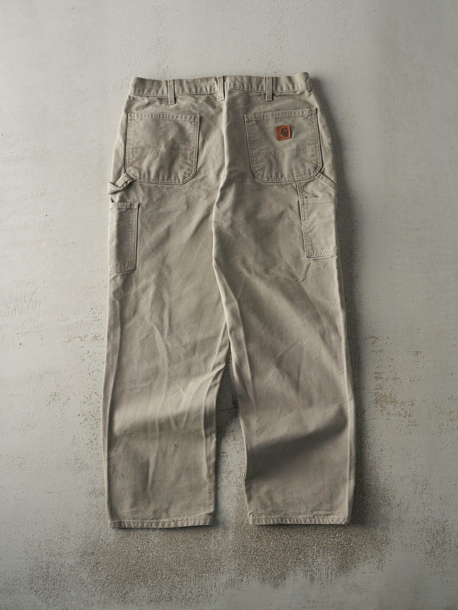 Vintage Y2K Beige Dungaree Fit Carhartt Carpenter Pants (33.5x30.5)