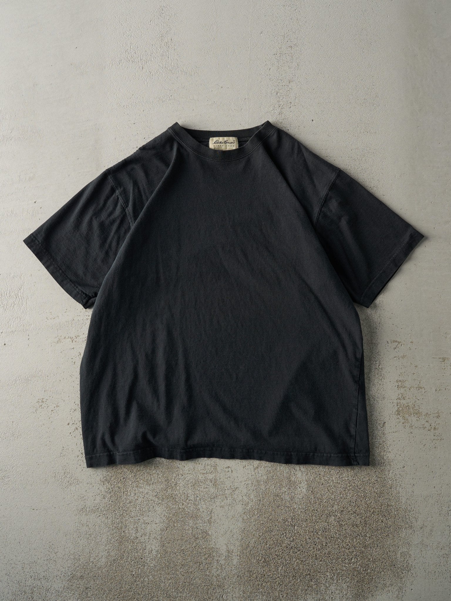 Vintage Y2K Black Eddie Bauer Blank Tee (L)