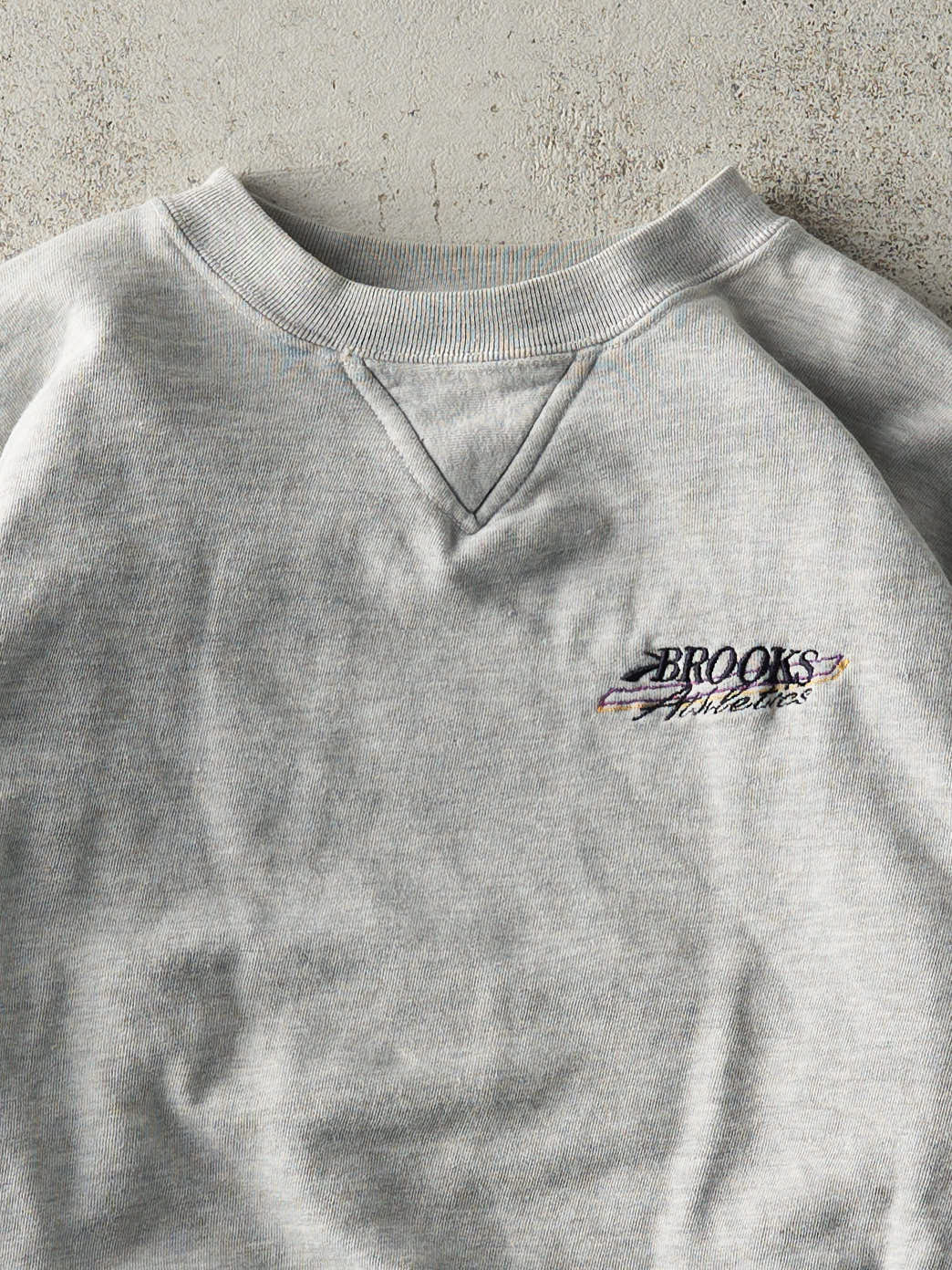 Vintage 90s Heather Grey Embroidered Brooks Crewneck (XS/S)