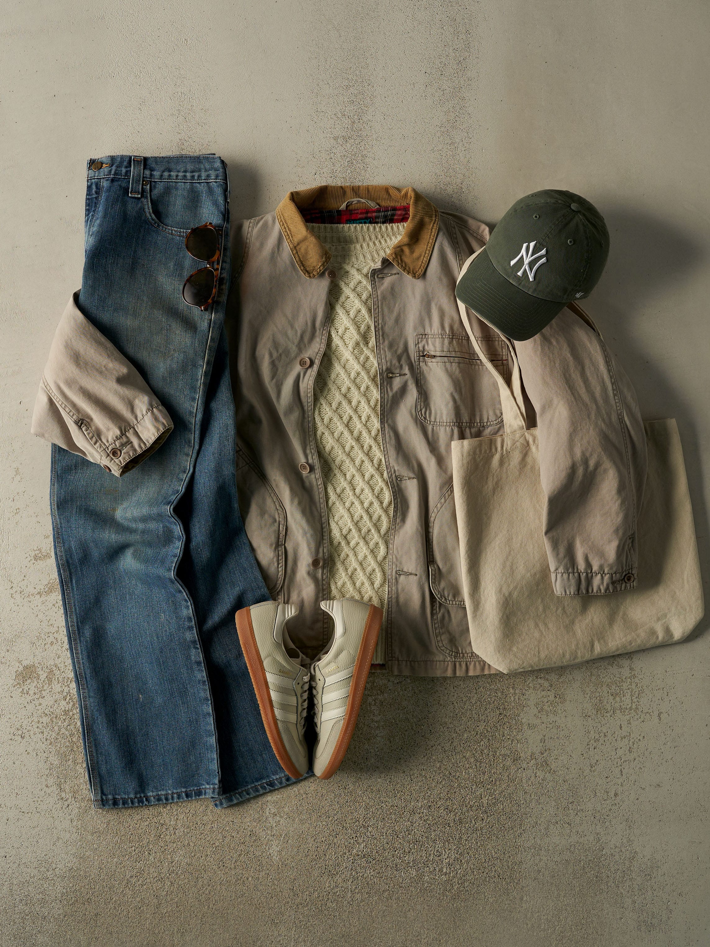 Vintage Y2K Mid Wash Carhartt Jeans (32x32)