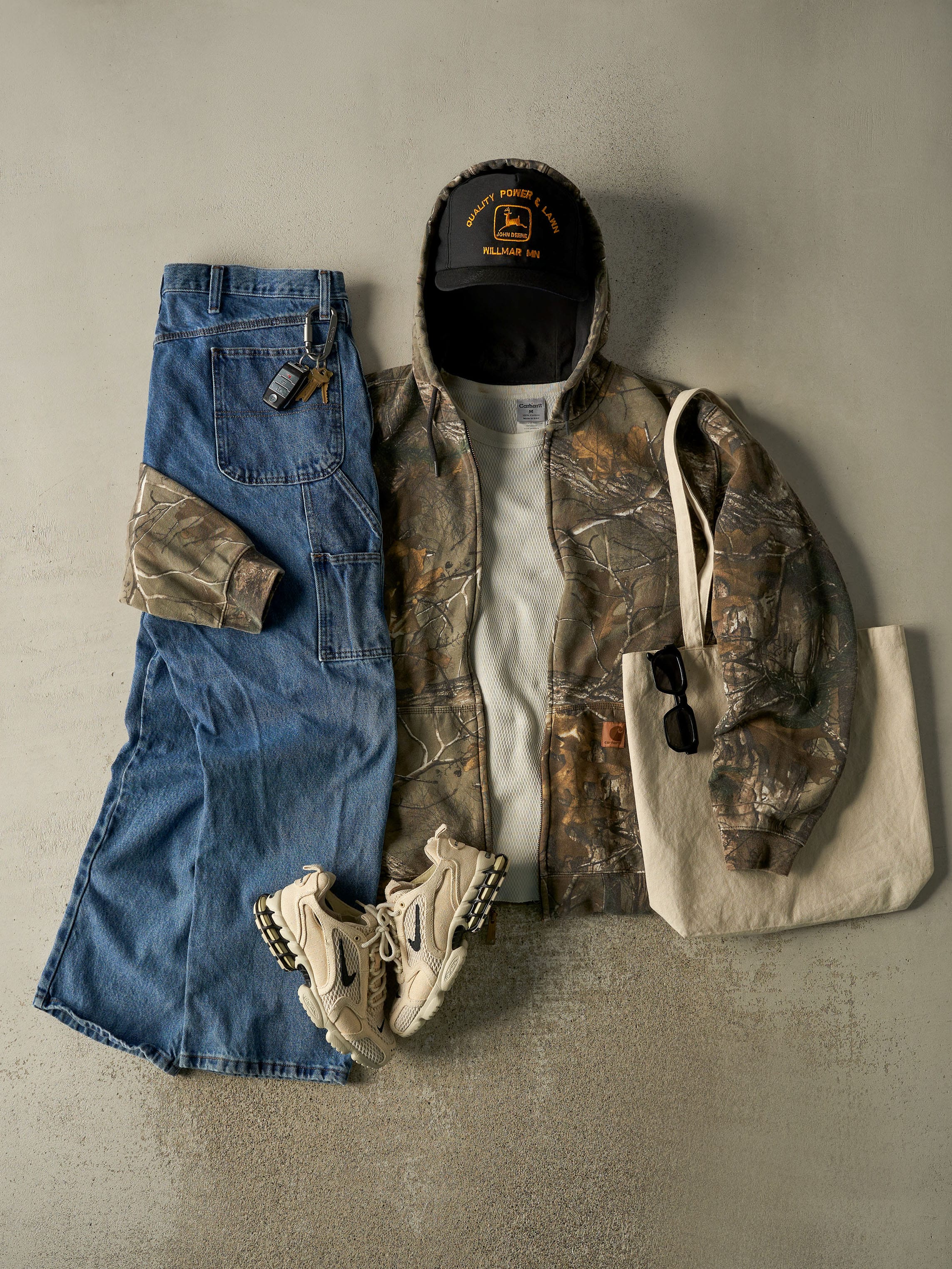 Vintage 90s Mid Wash Rustler Carpenter Jeans (37x32)