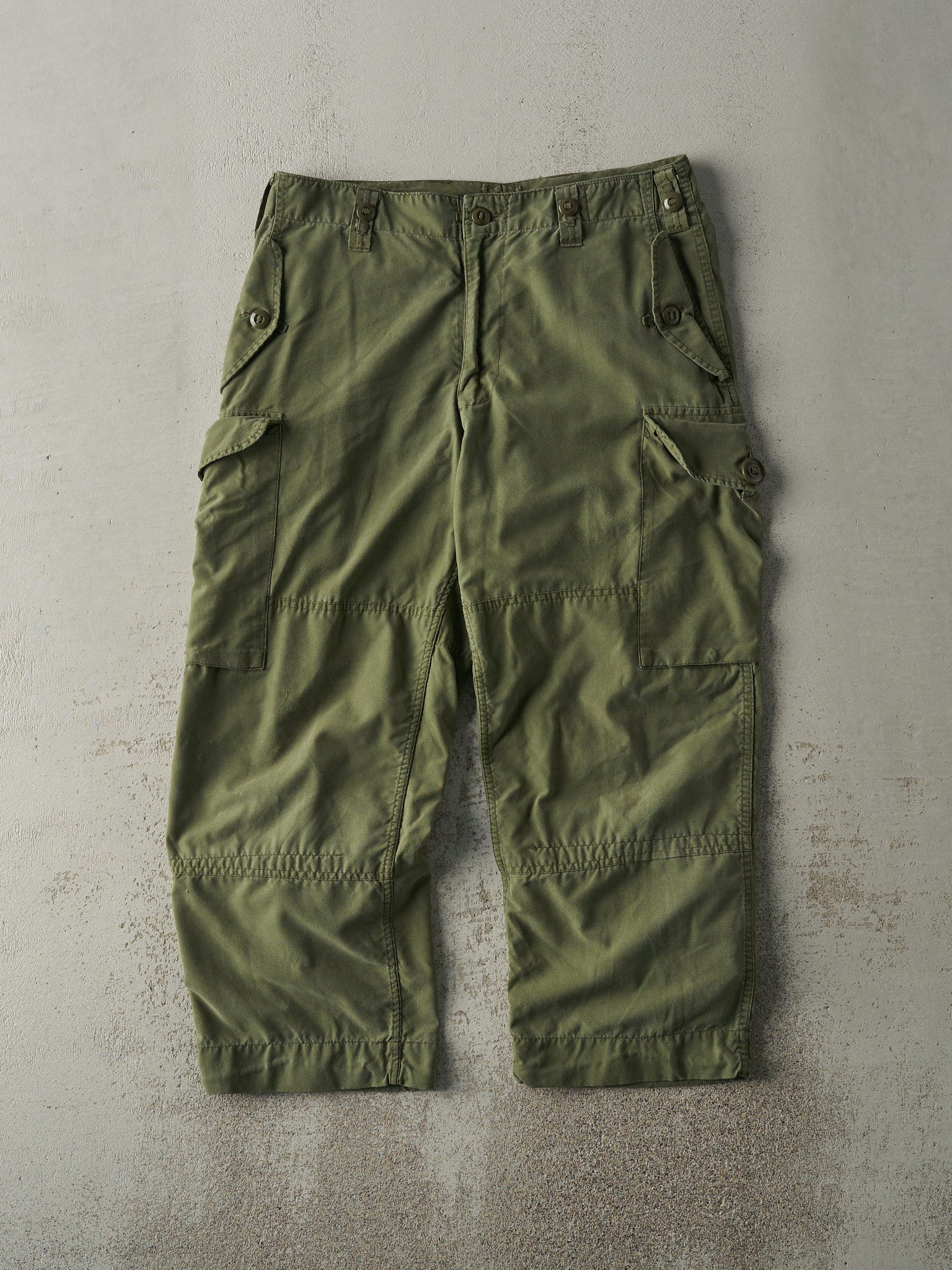 Vintage 90s Army Green Military Parachute Pants (34x26.5)