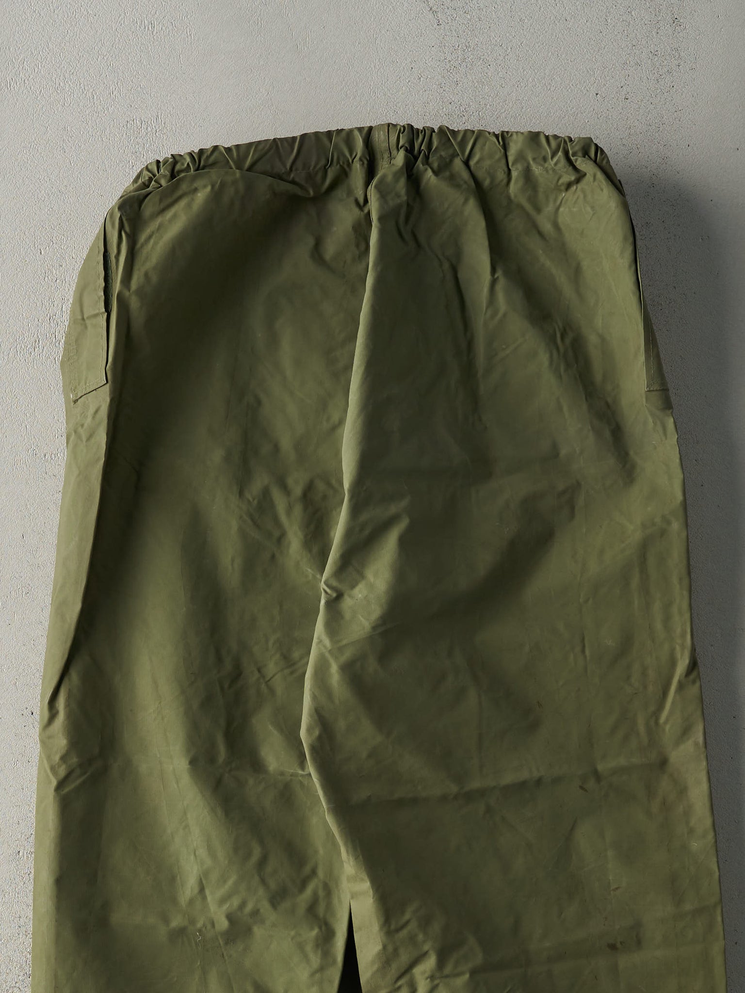 Vintage 95' Green Army Rain Pants (33x29)