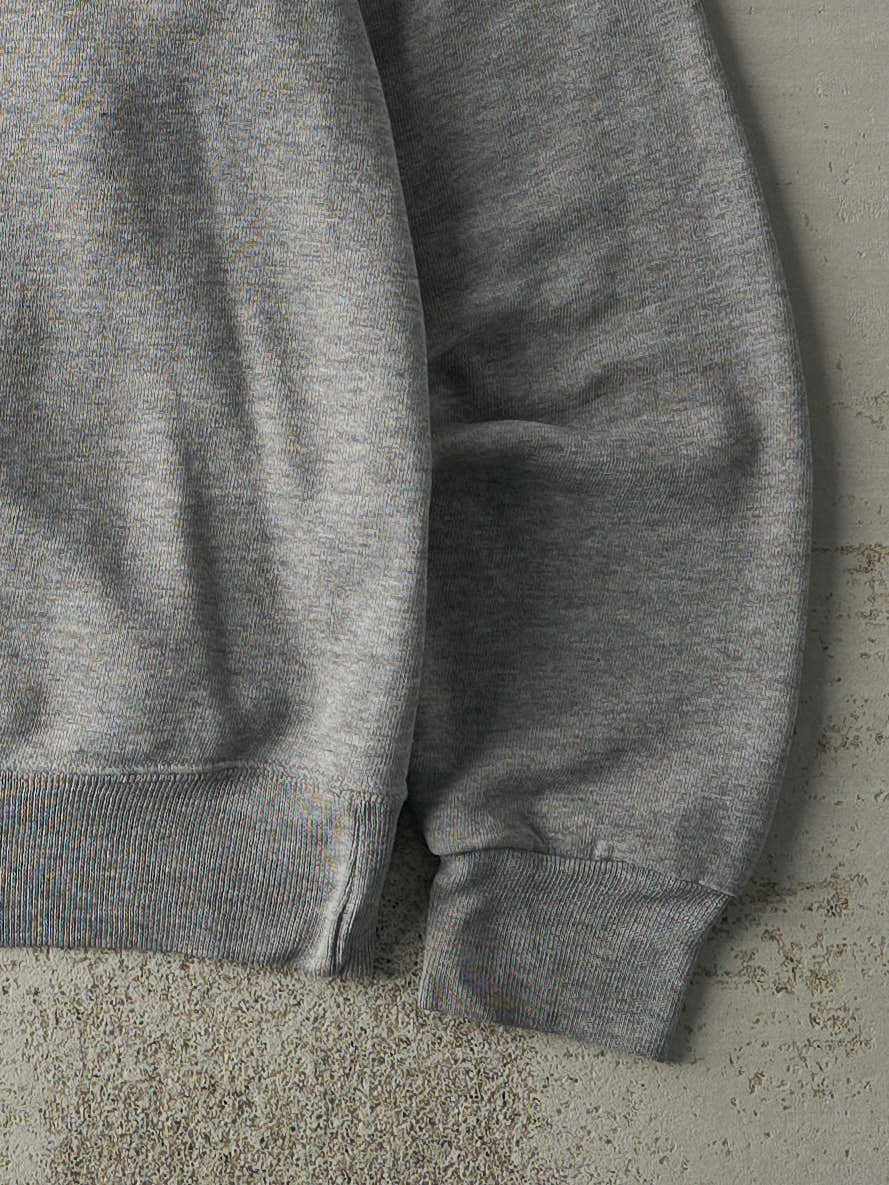 Vintage Y2K Grey US Army Crewneck (L)