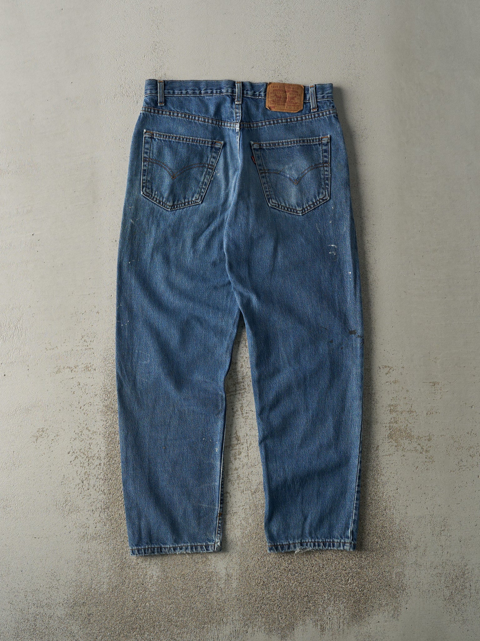 Vintage 90s Dark Wash Levi's 550 Jeans (33x30)