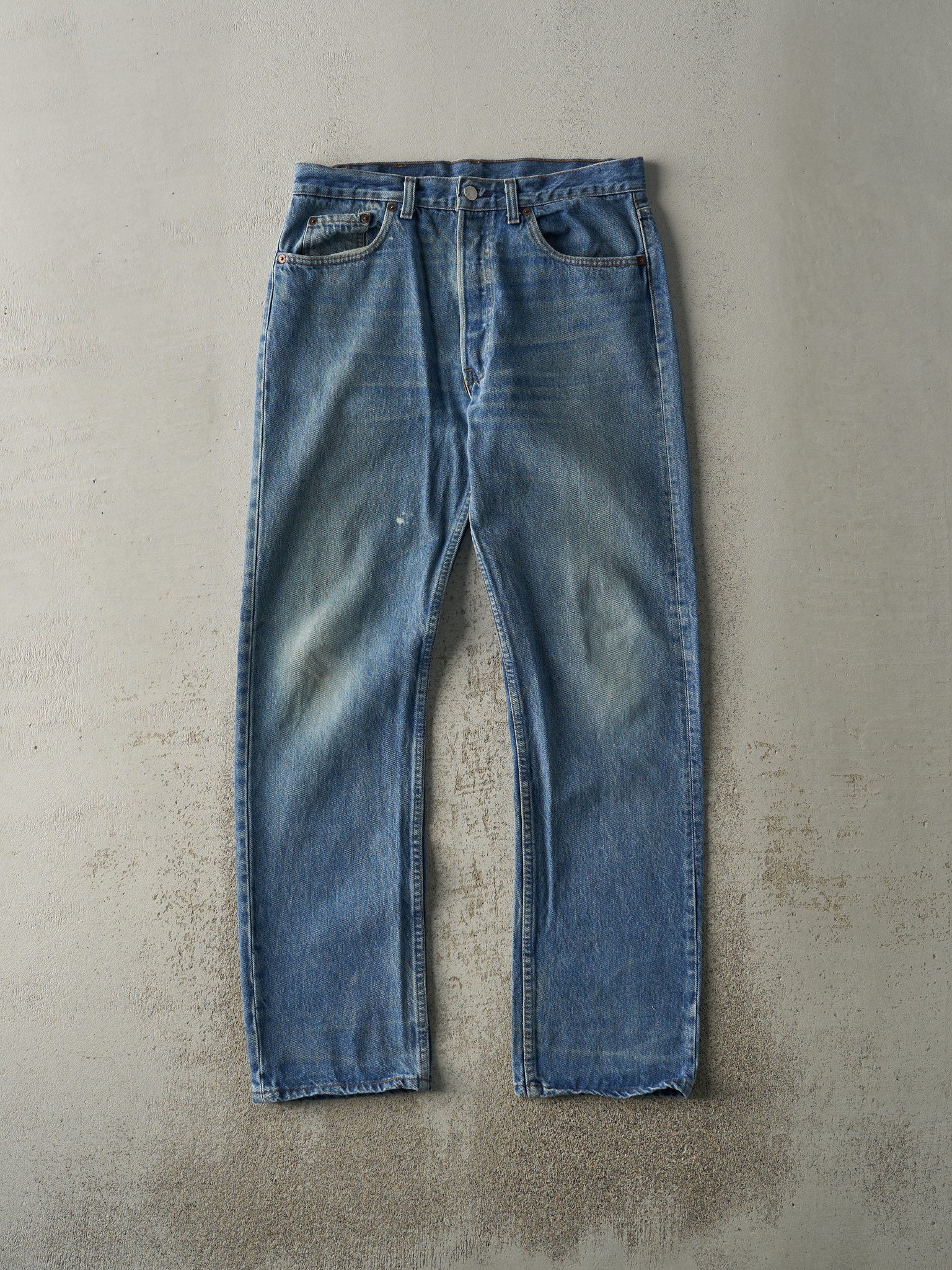 Vintage 80s Mid Wash Levi's 501 Jeans (32x31)