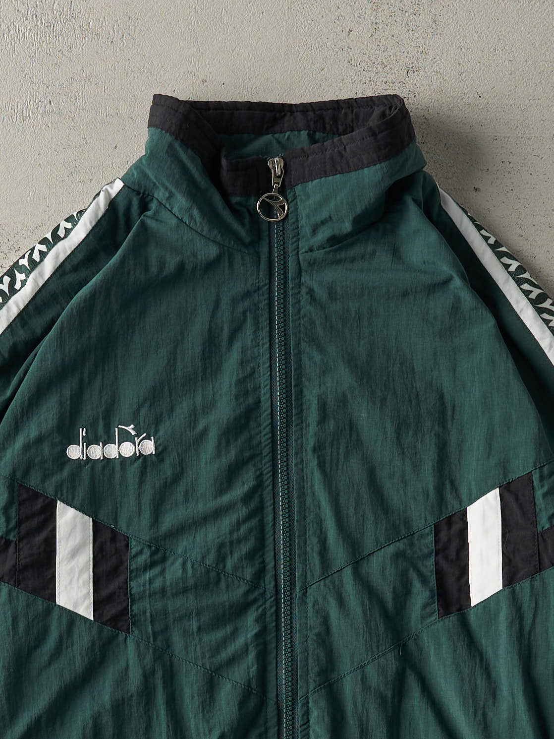 Vintage 90s Forest Green, Black & White Diadora Windbreaker Jacket (L)