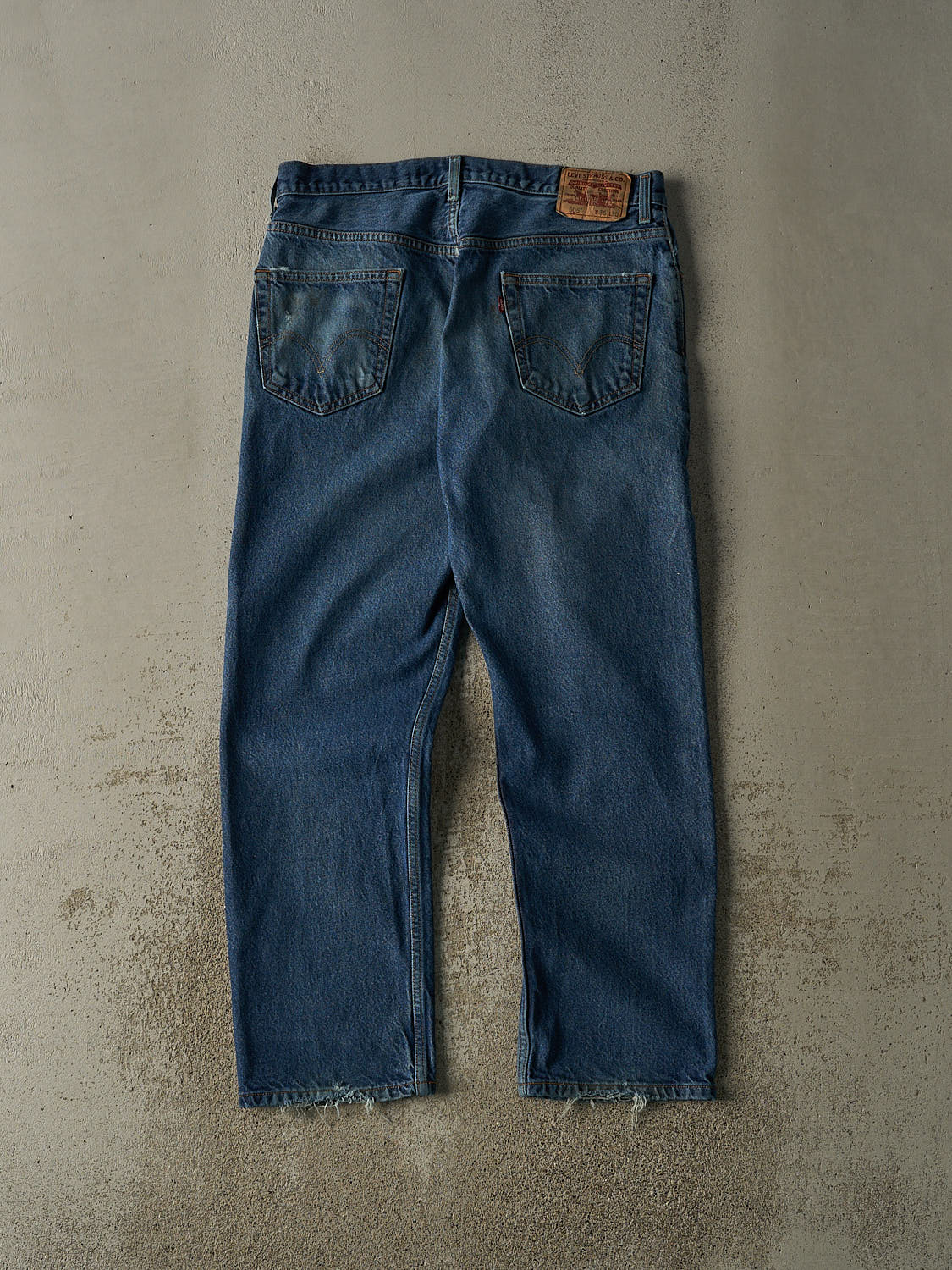 Vintage 90s Dark Wash Levi's 505 Jeans (35x30)