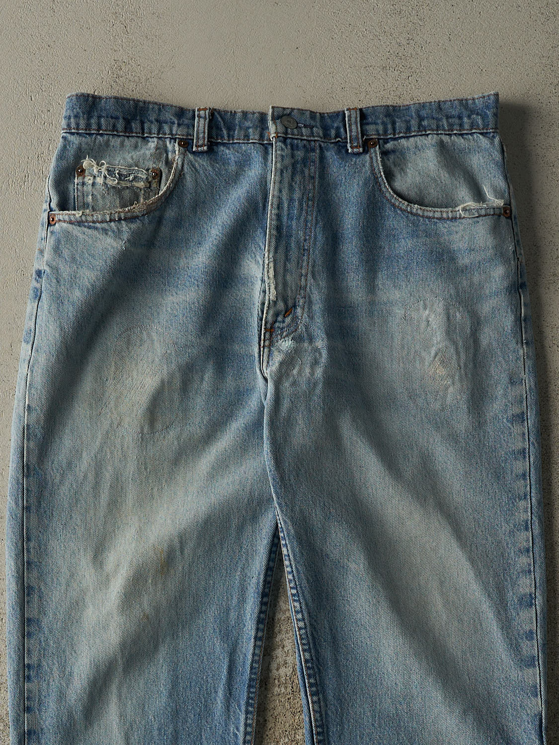 Vintage 90s Light Wash Levi's 505 Jeans (34x27.5)