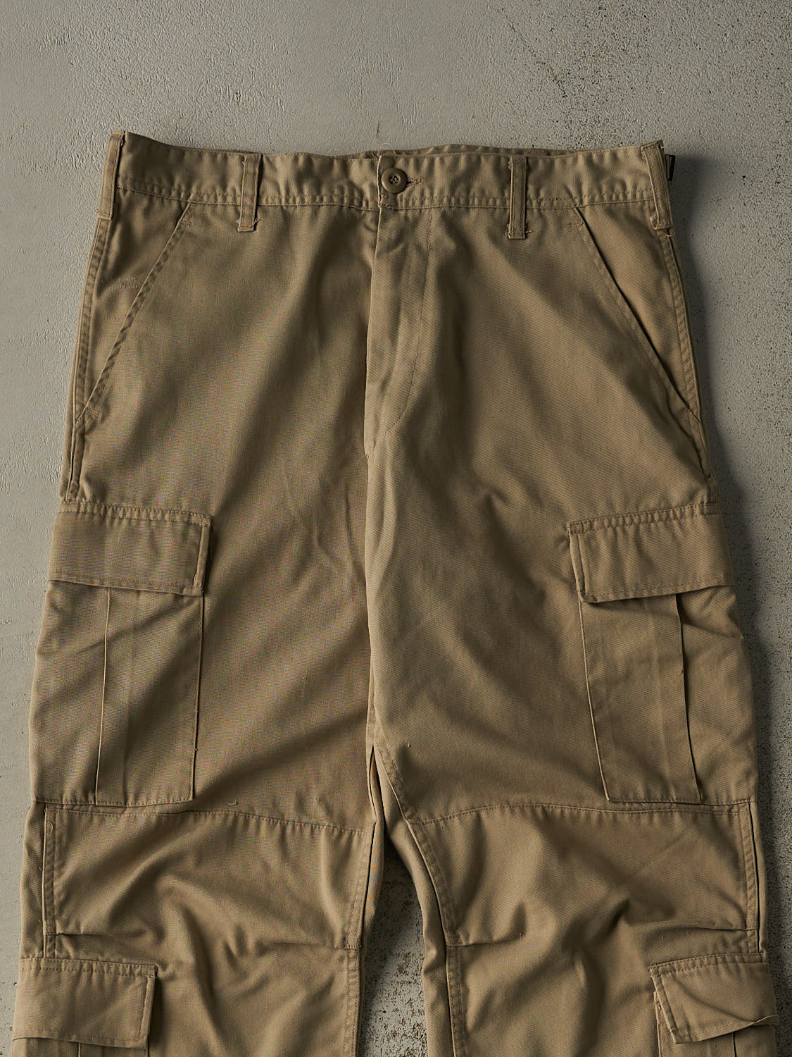 Vintage 90s Beige Military Cargo Pants (34x32.5)