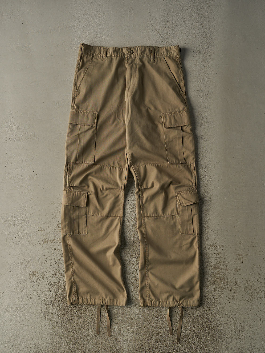 Vintage 90s Beige Military Cargo Pants (34x32.5)