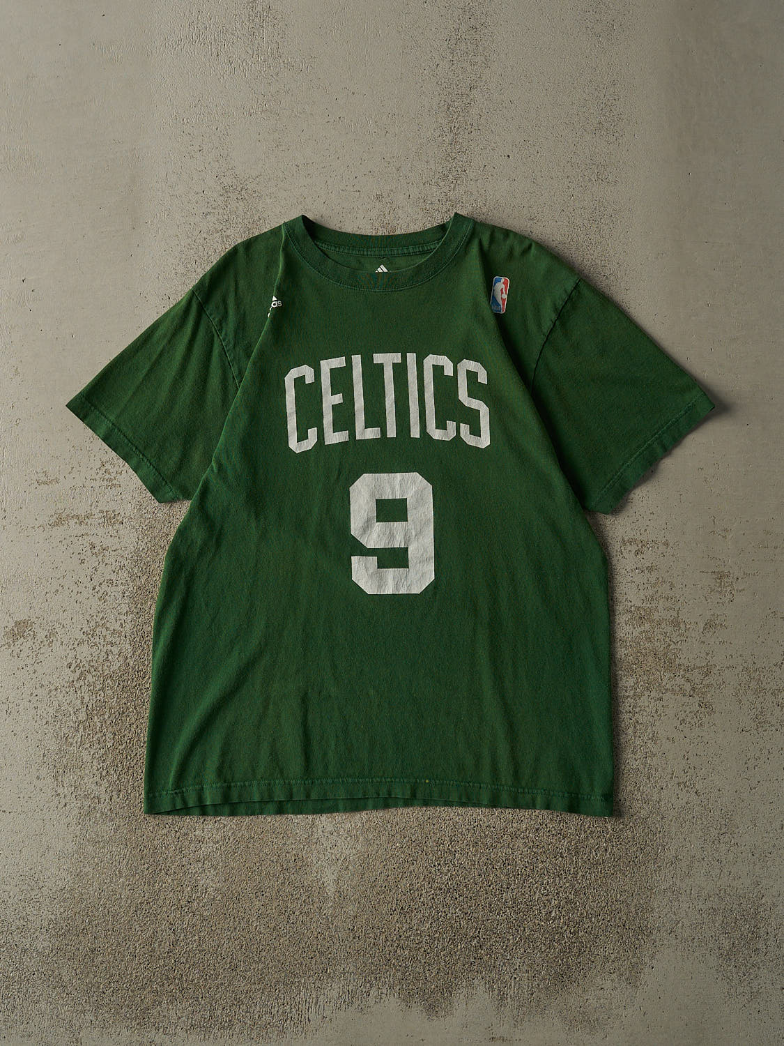 Vintage Y2K Green Adidas Boston Celtics #9 Rajon Rondo Tee (L)