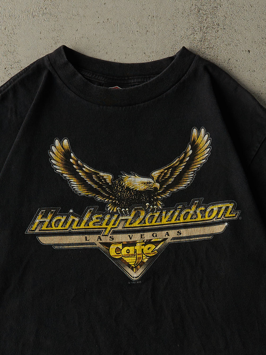 Vintage 97' Faded Black Harley Davidson Cafe Las Vegas Tee (L)