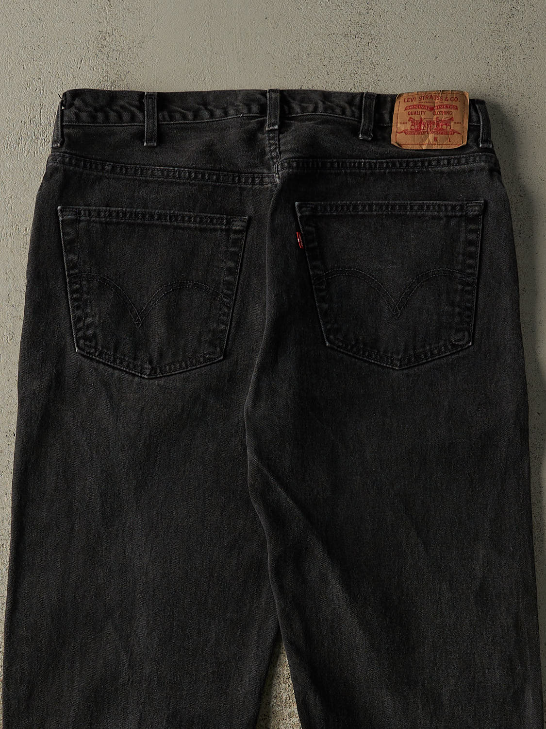 Vintage 90s Faded Black Levi's 550 Relaxed Fit Tapered Leg Denim Pants (36x31)