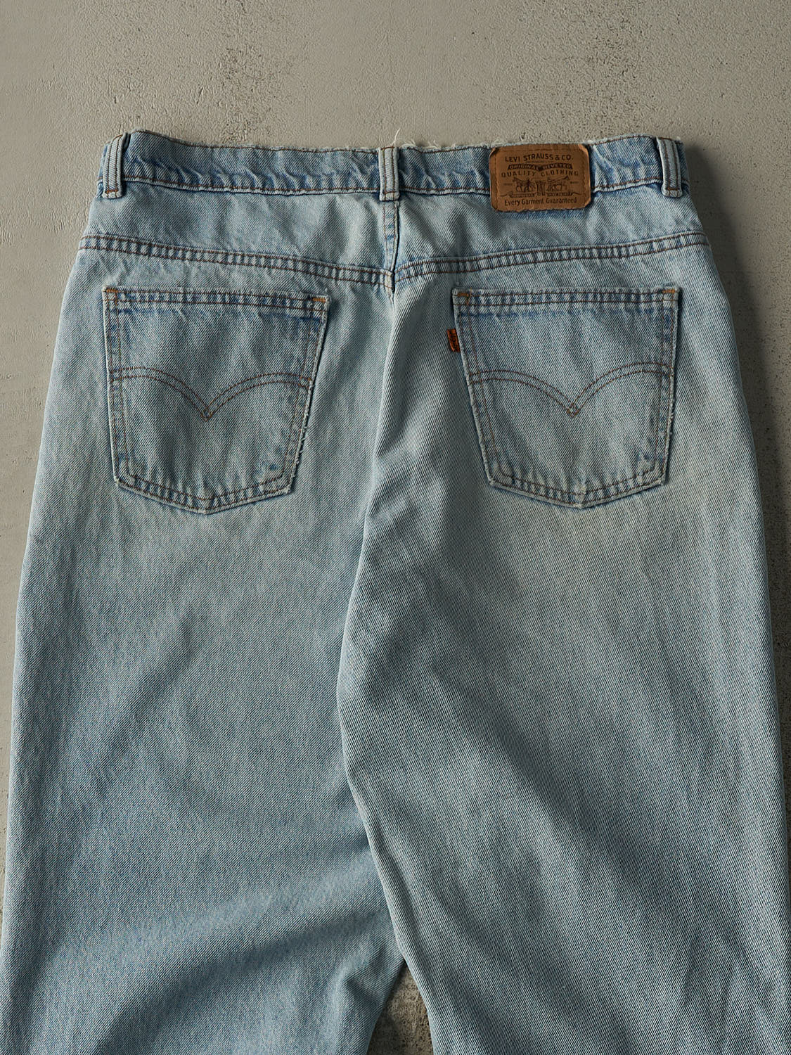 Vintage 80s Light Wash Levi's Orange Tab Jeans (33x32)