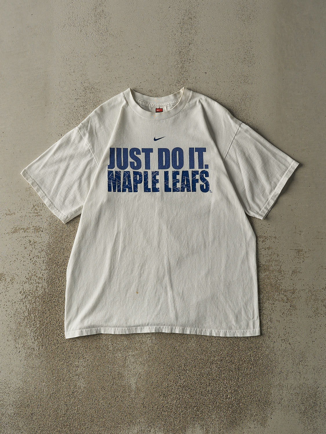 Vintage 90s White Toronto Maple Leafs Nike Swoosh Tee (M/L)