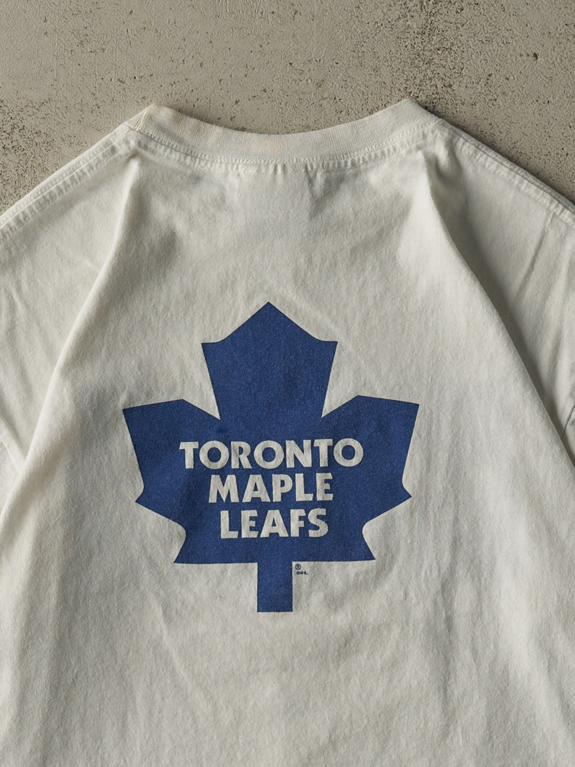 Vintage 90s White Toronto Maple Leafs Nike Swoosh Tee (M/L)