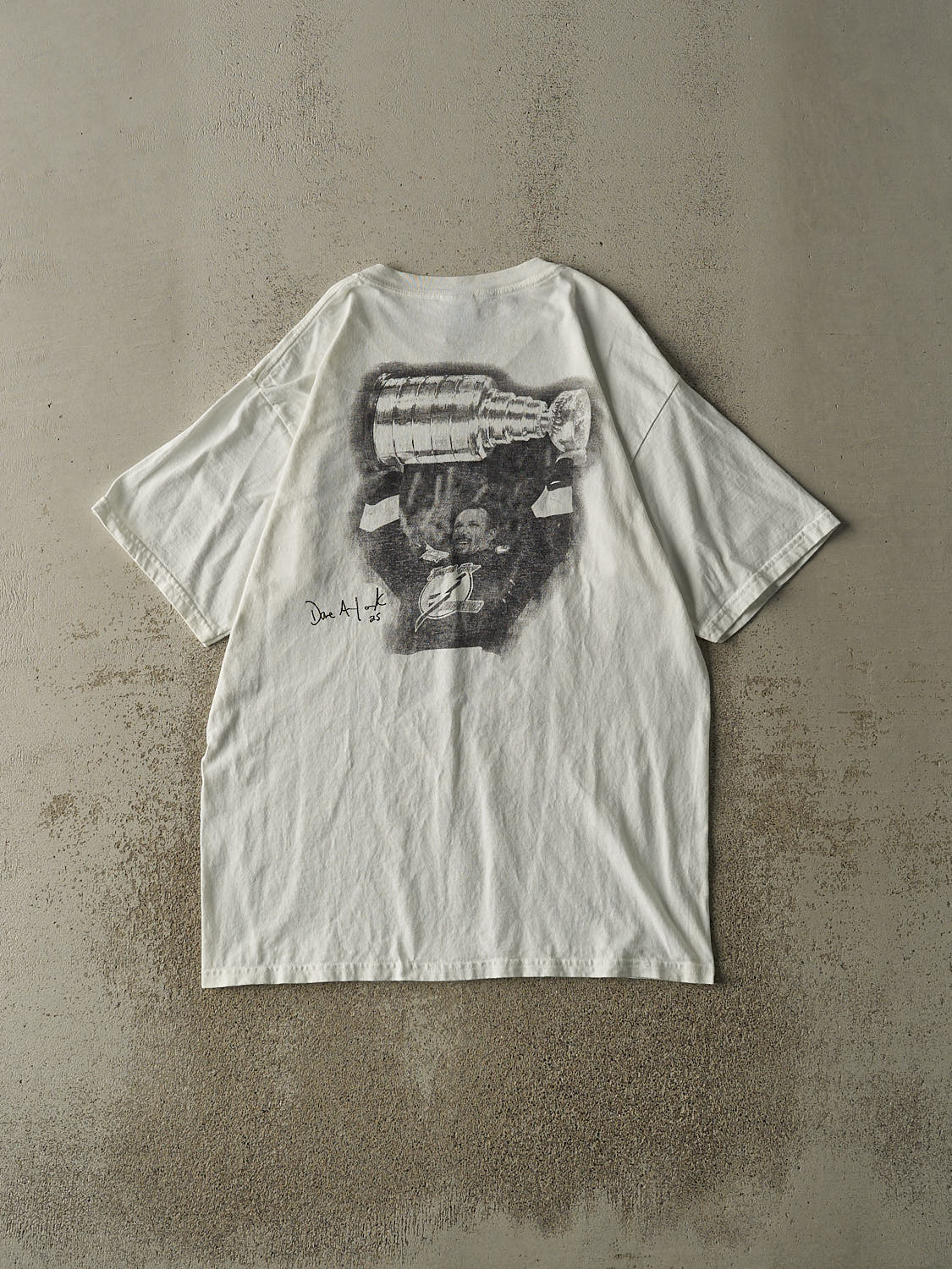 Vintage 04' White Tampa Bay Lightning Stanley Cup Champions Tee (L/XL)