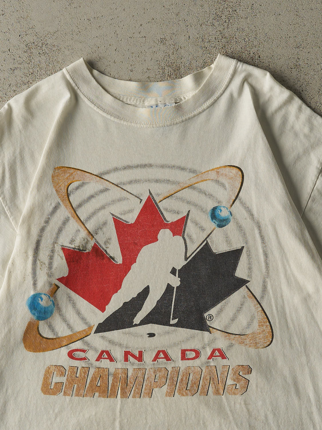 Vintage Y2K White Team Canada Champions Tee (L)