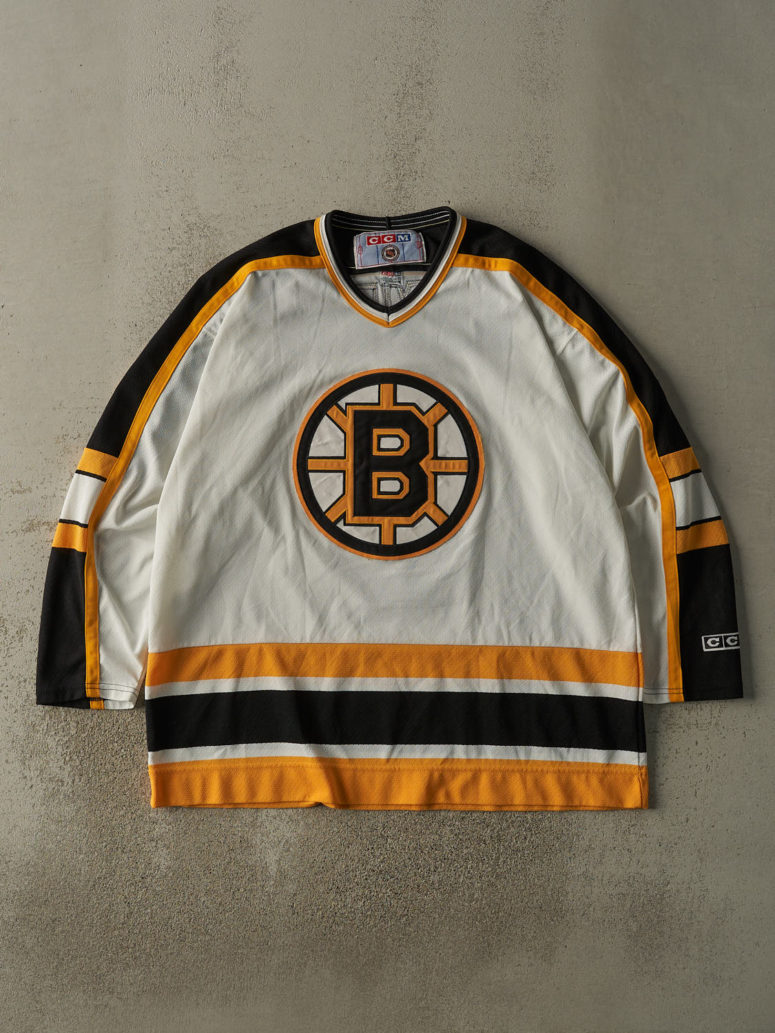 Vintage 90s White Boston Bruins Hockey Jersey (XXL)