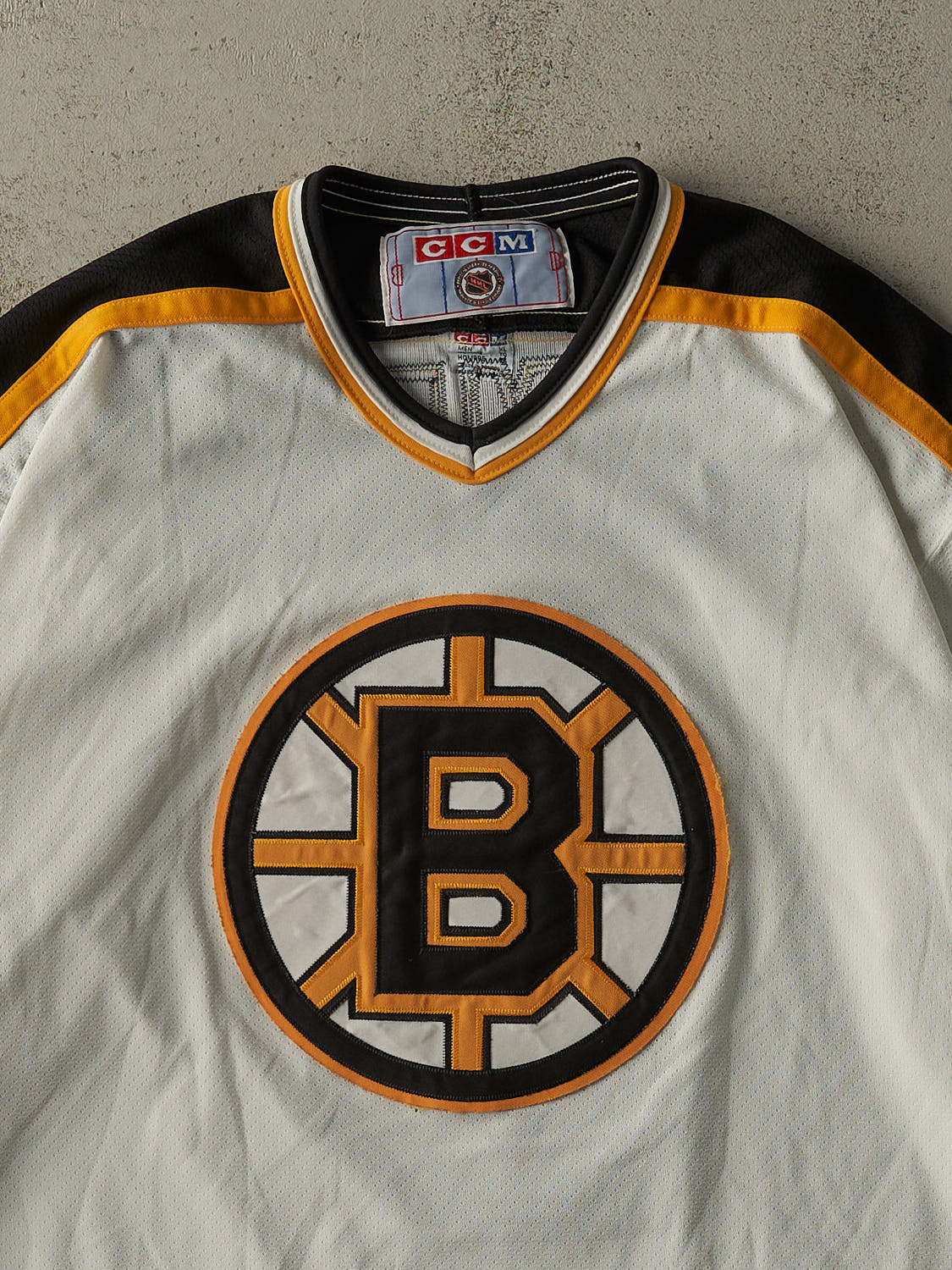 Vintage 90s White Boston Bruins Hockey Jersey (XXL)