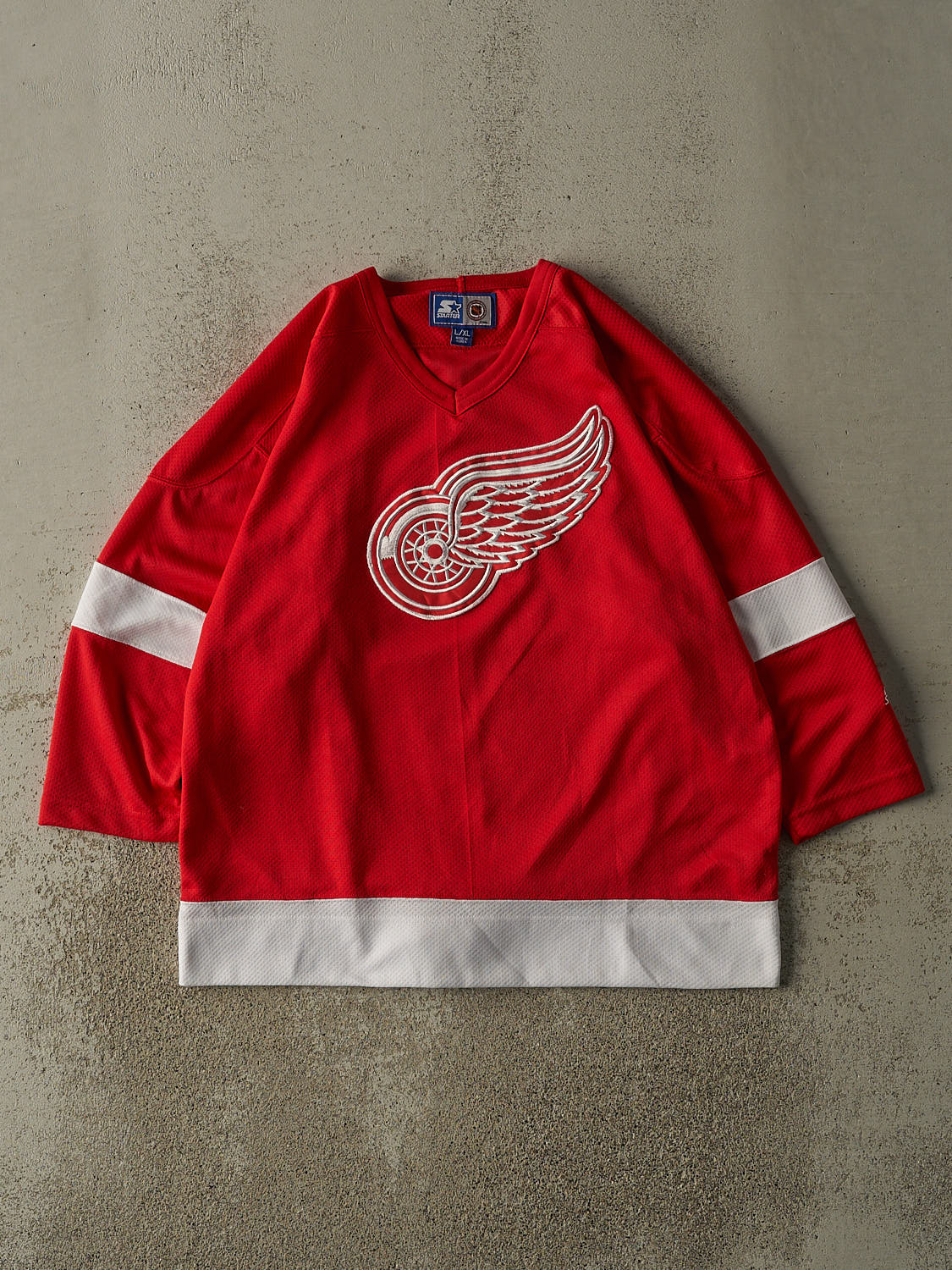 Vintage 90s Red Detroit Red Wings Embroidered Hockey Jersey (L/XL)