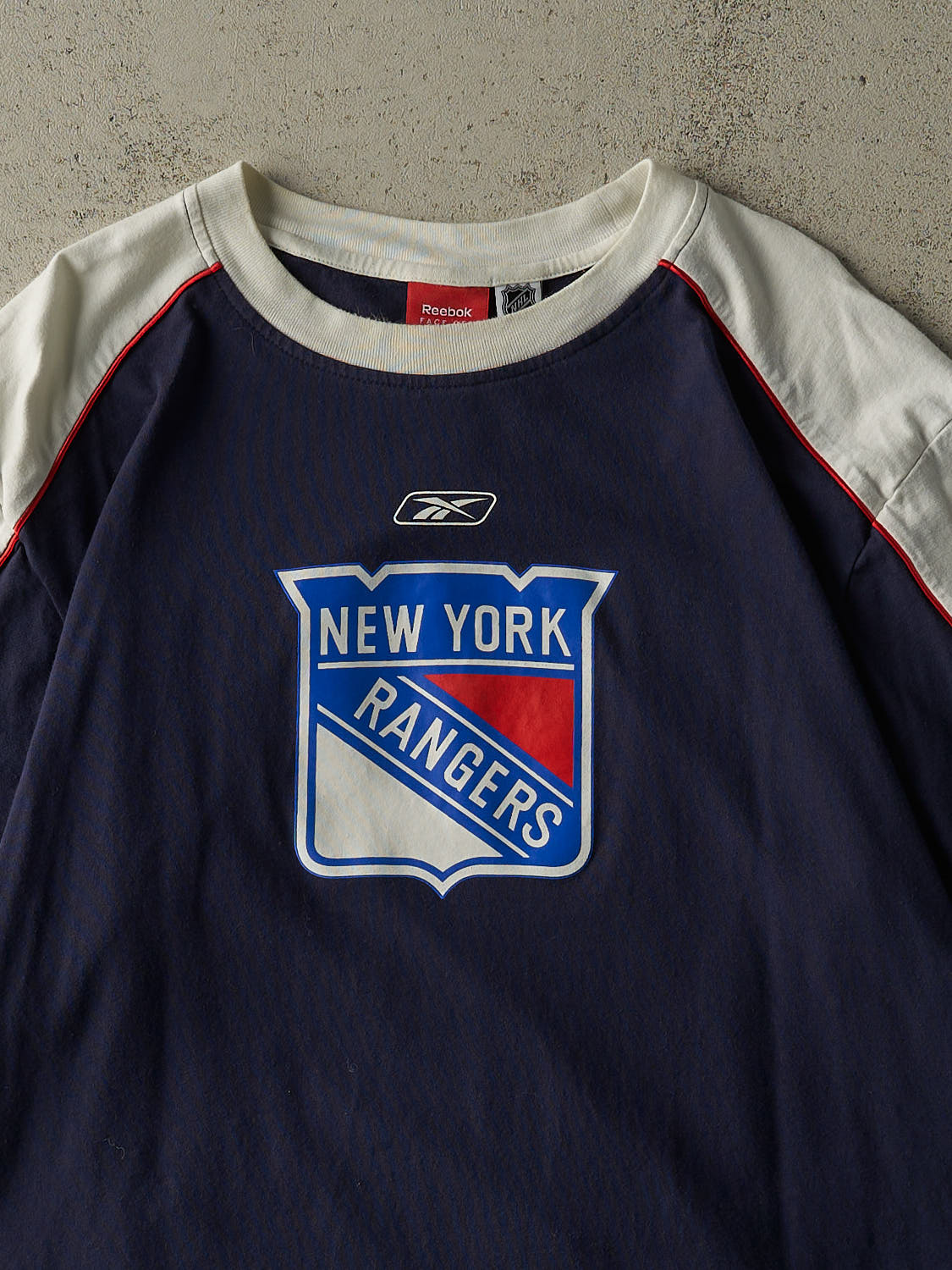 Vintage Y2K Navy Blue & White New York Rangers Tee (XL/XXL)