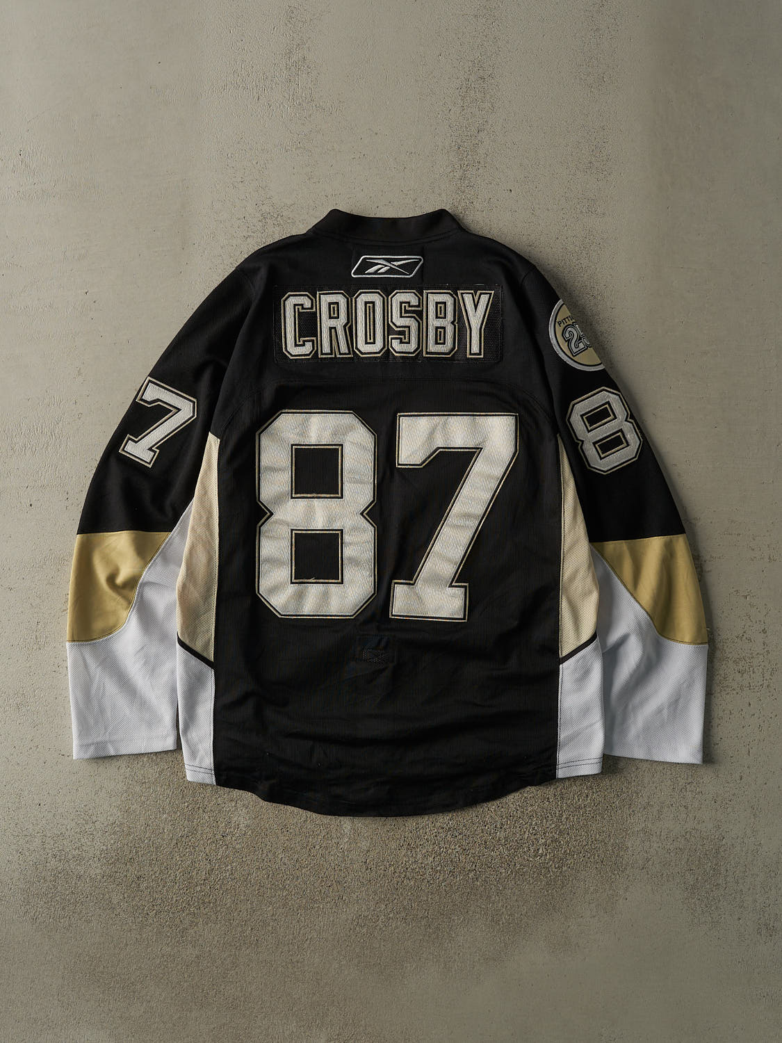 Vintage Y2K Black Pittsburgh Penguins Sidney Crosby Hockey Jersey (XXL)