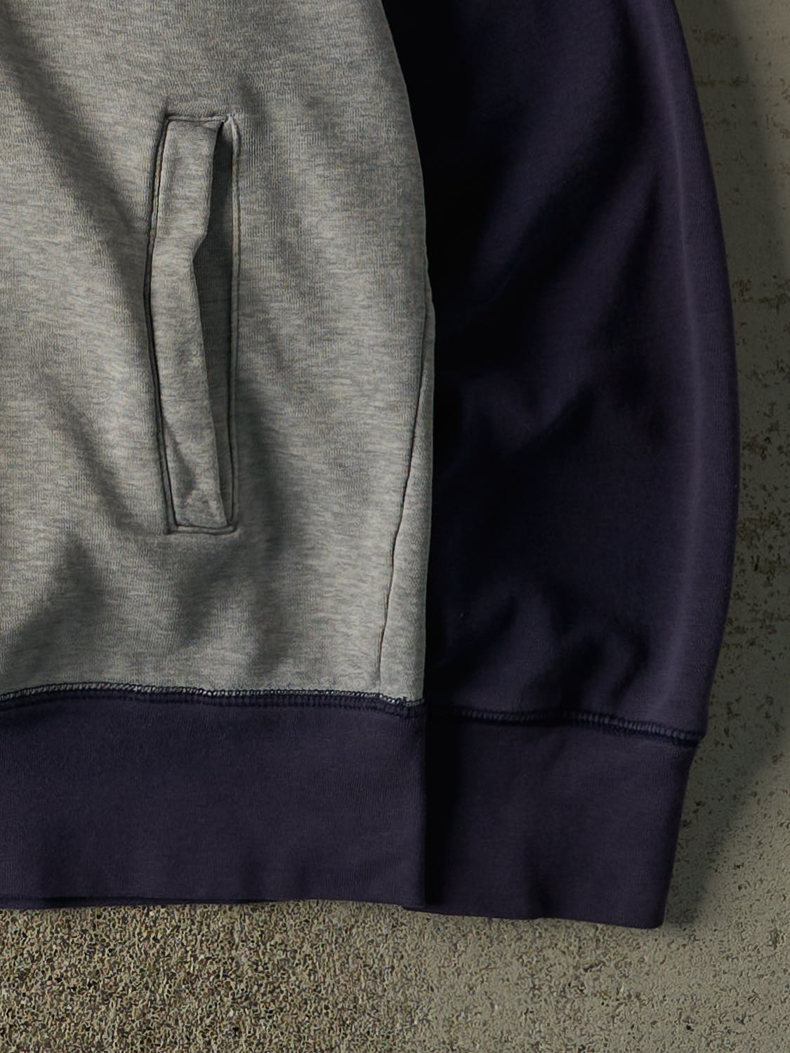 Vintage Y2K Grey & Navy Blue Toronto Maple Leafs Zip Up Hoodie (XL/XXL)