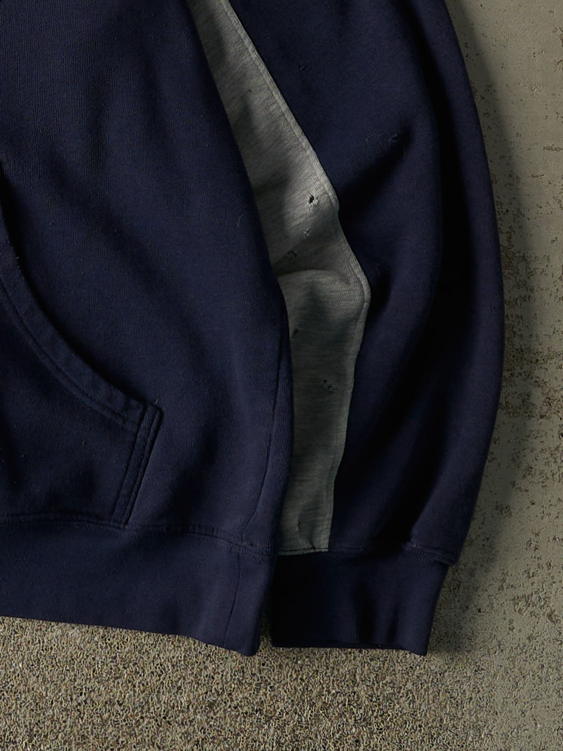 Vintage Y2K Navy Blue Winnipeg Jets Embroidered Hoodie (M/L)