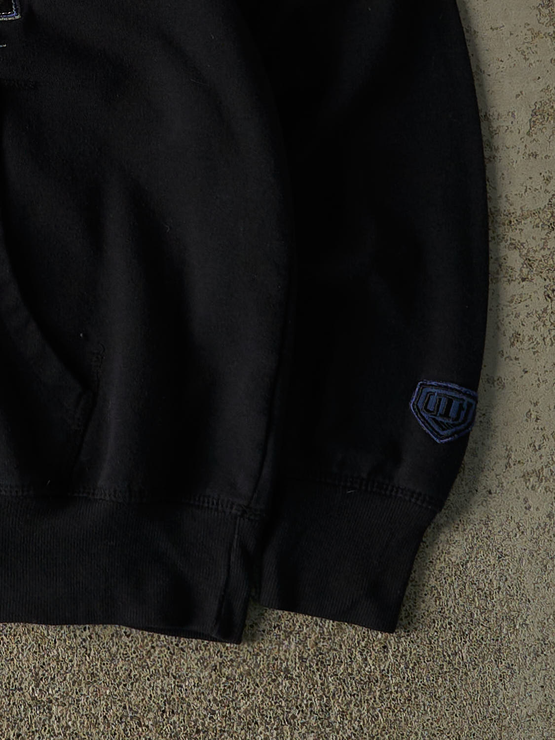 Vintage Y2K Faded Black Toronto Maple Leafs Embroidered Hoodie (M/L)