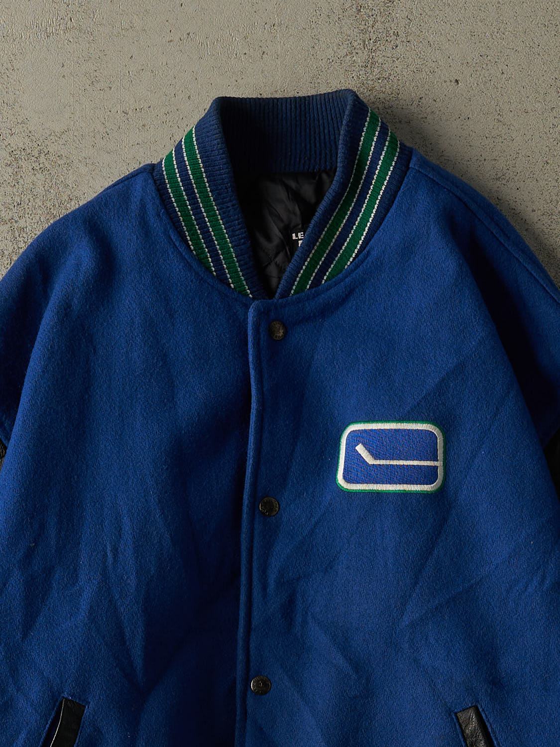 Vintage 90s Blue Vancouver Canucks Varsity Jacket (XL)