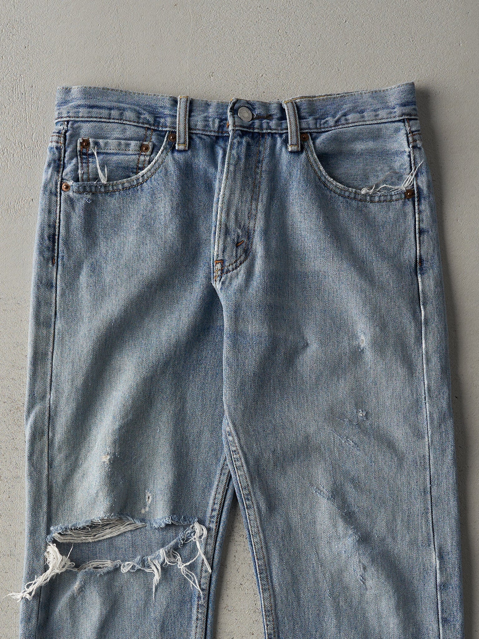 Vintage Y2K Light Wash Levi's 505 Jeans (30x29.5)