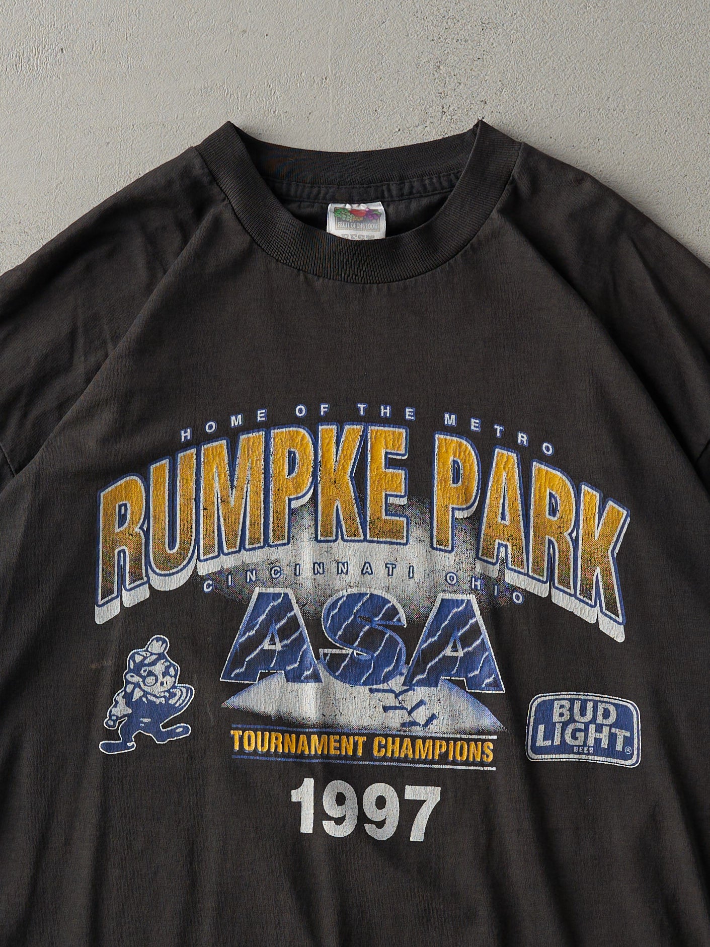 Vintage 97' Black Rumpke Park Softball Champions Single Stitch Tee (M/L)