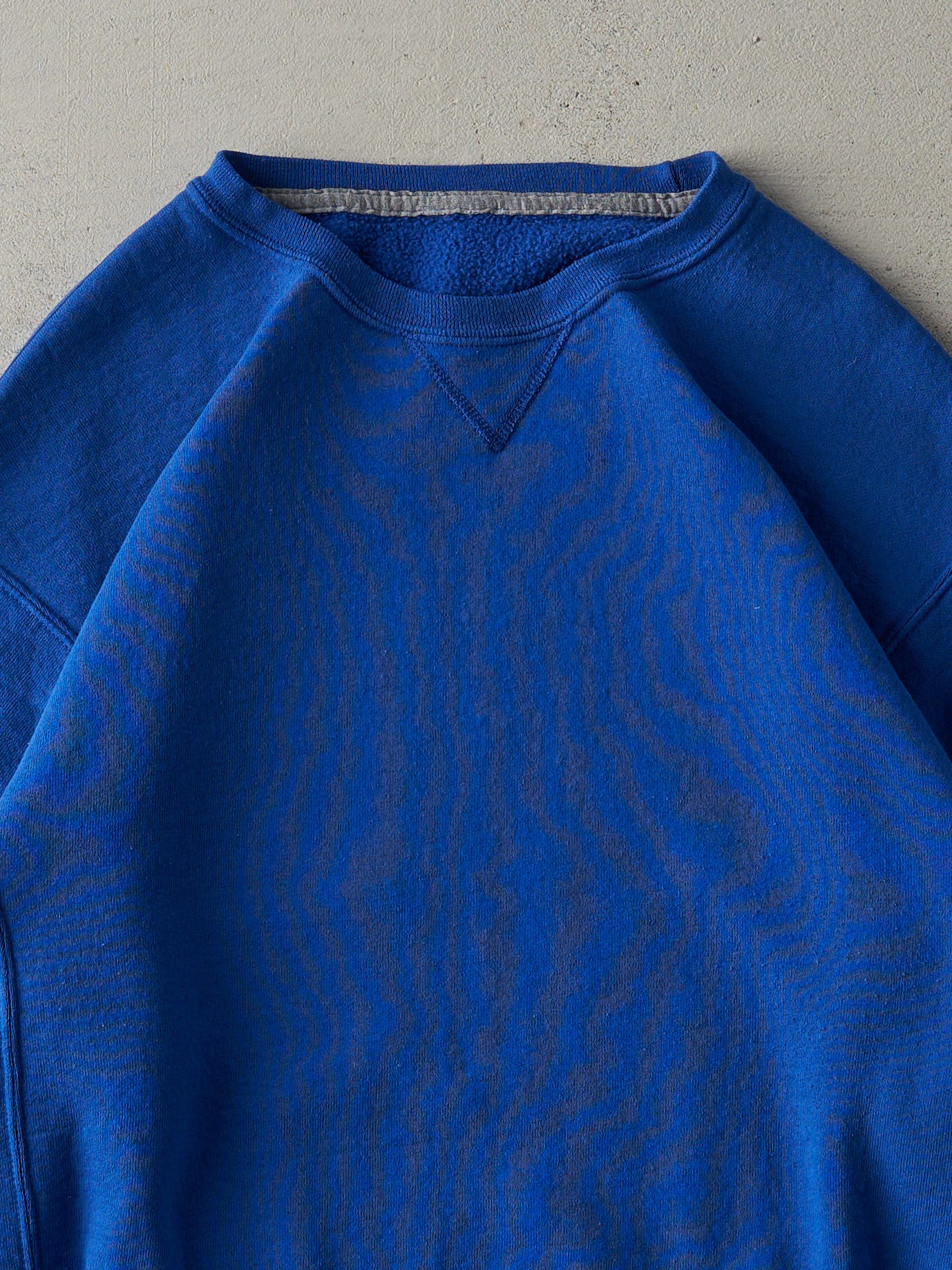 Vintage Y2K Cobalt Blue Russell Athletics Blank Crewneck (M)