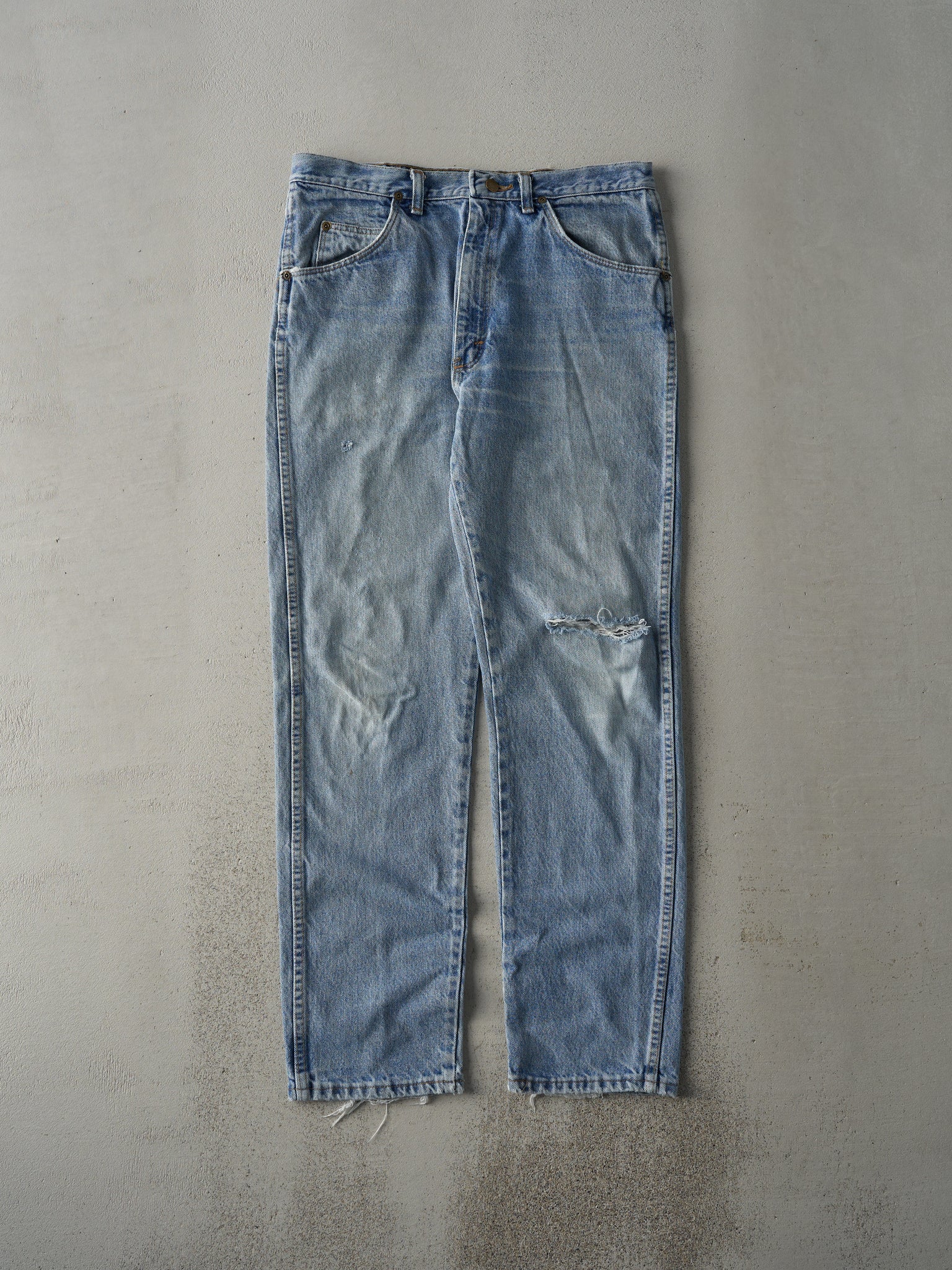 Vintage 90s Light Wash Wrangler Jeans (33x30.5)