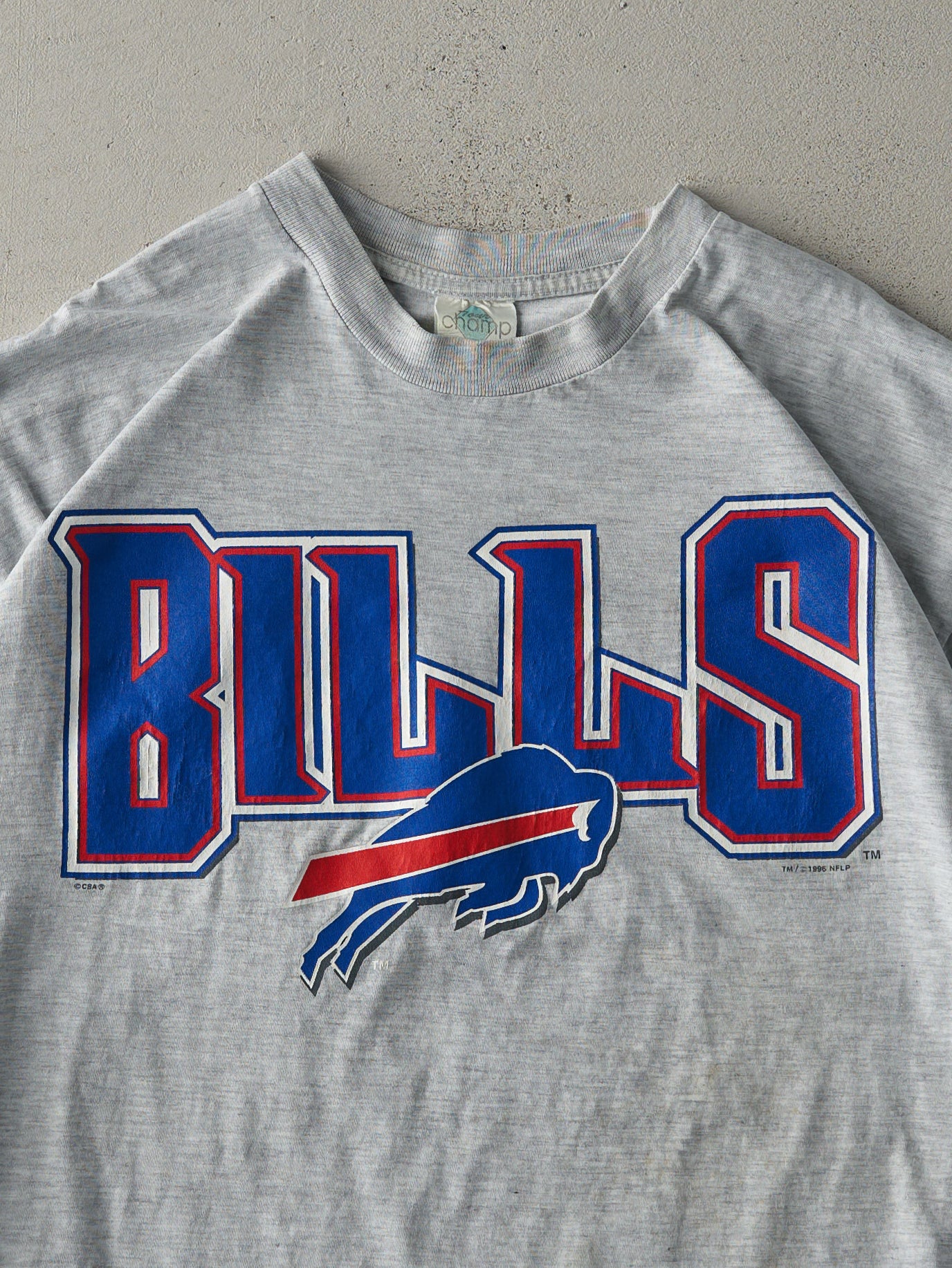 Vintage 96' Heather Grey RARE Buffalo Bills Tee (M)