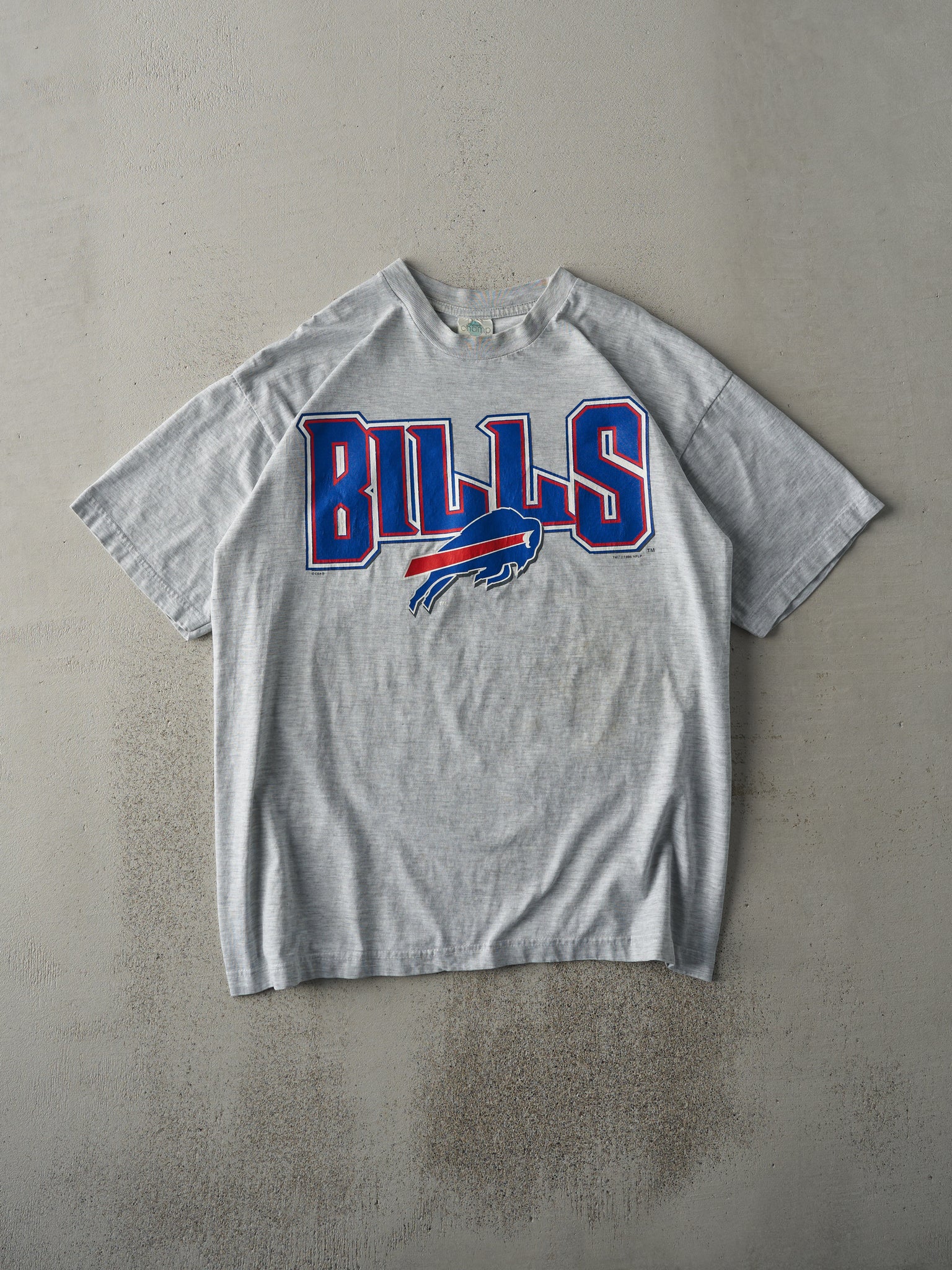 Vintage 96' Heather Grey RARE Buffalo Bills Tee (M)