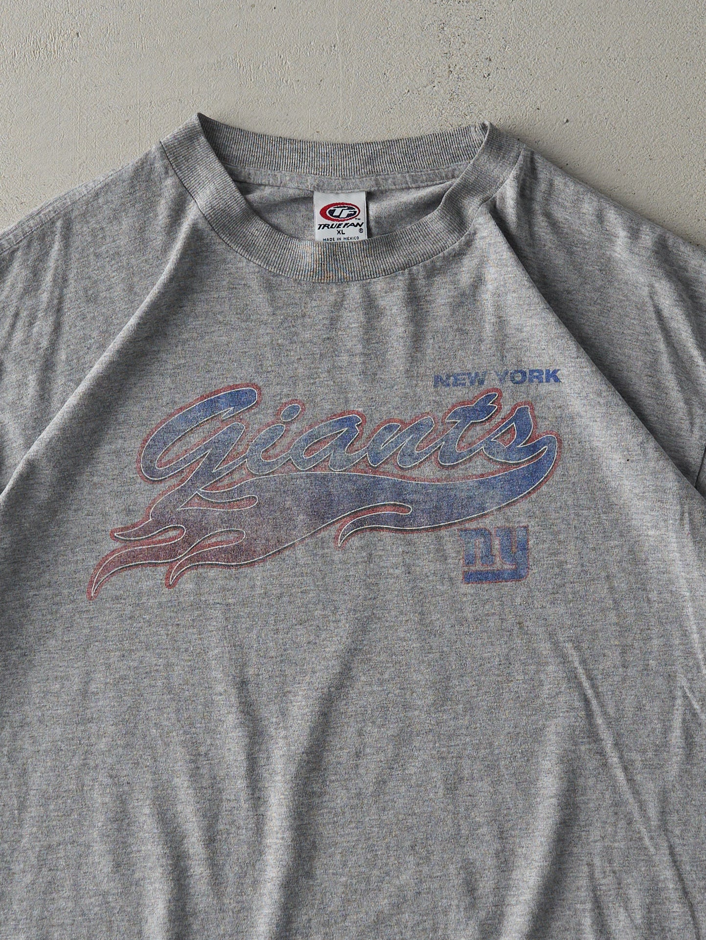 Vintage 90s Grey Faded New York Giants Tee (L)