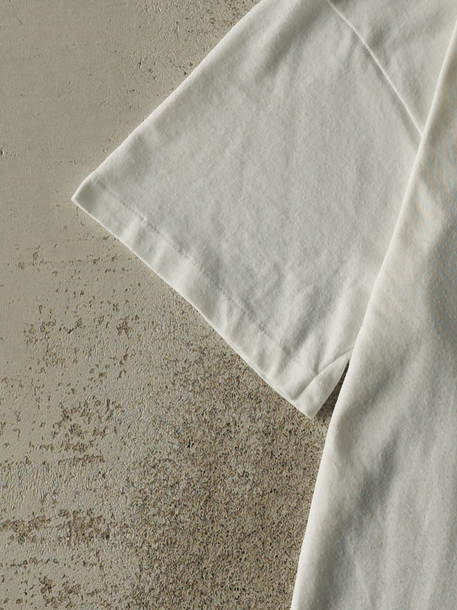 Vintage 90s White Blank Single Stitch Tee (S/M)