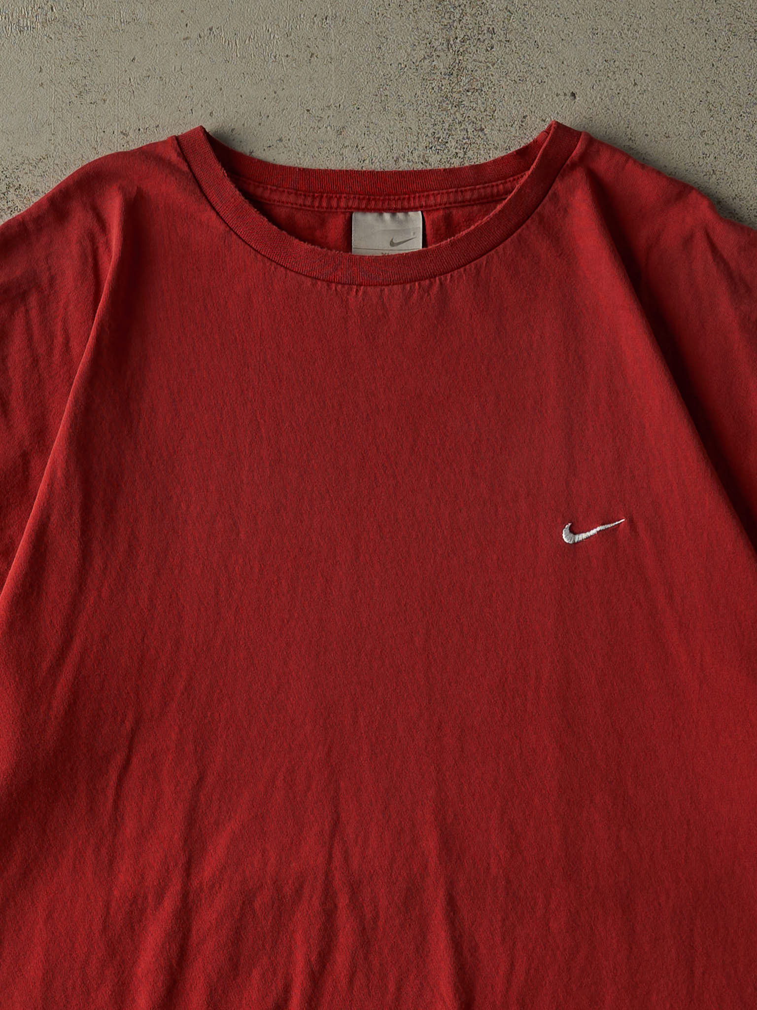 Vintage Y2K Red Nike Embroidered Swoosh Tee (XL/XXL)