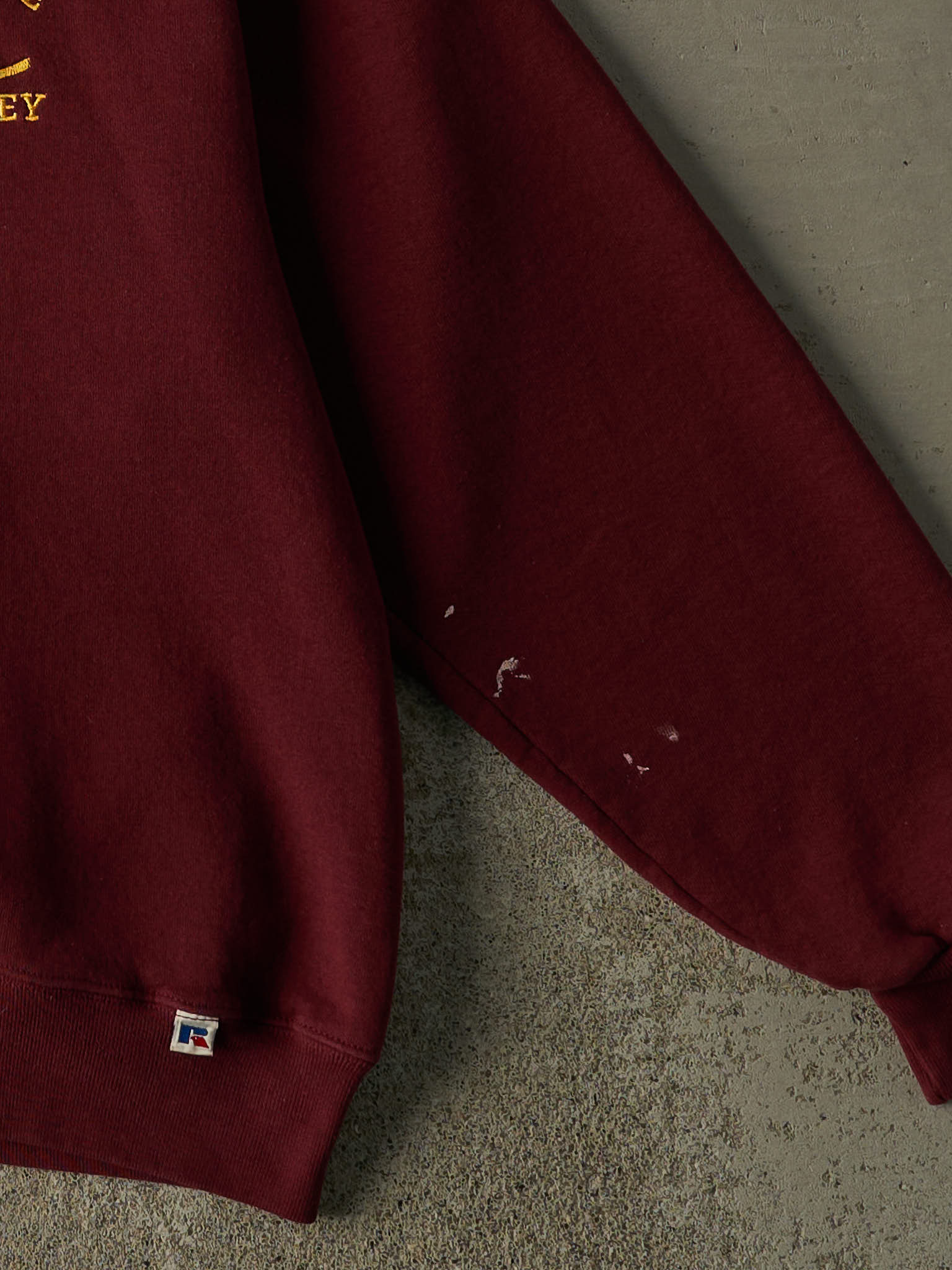 Vintage 90s Burgundy Avon Grove Ice Hockey Embroidered Russell Athletic Crewneck (L/XL)