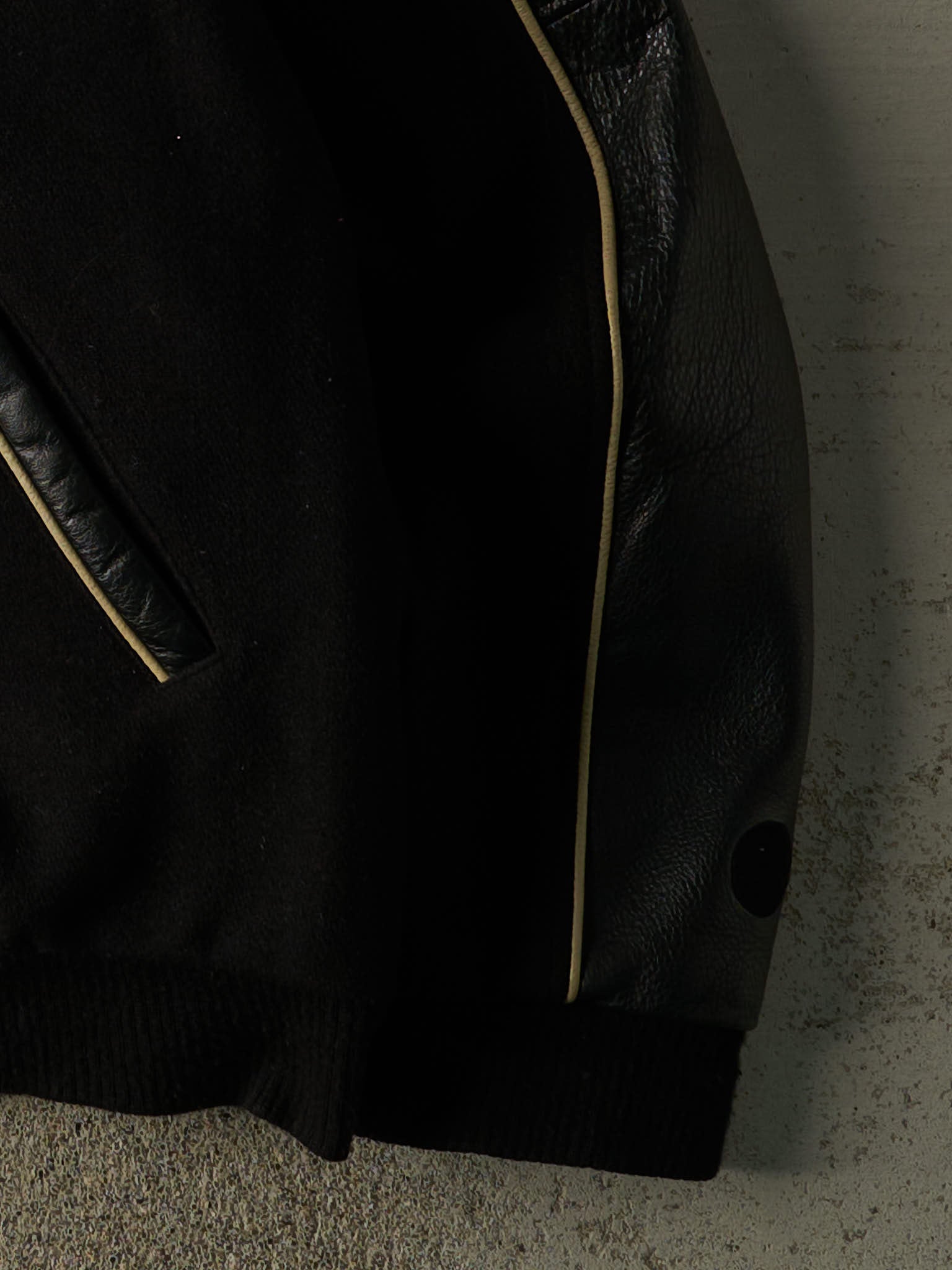 Vintage Y2K Black Embroidered Button Up Jacket (L/XL)