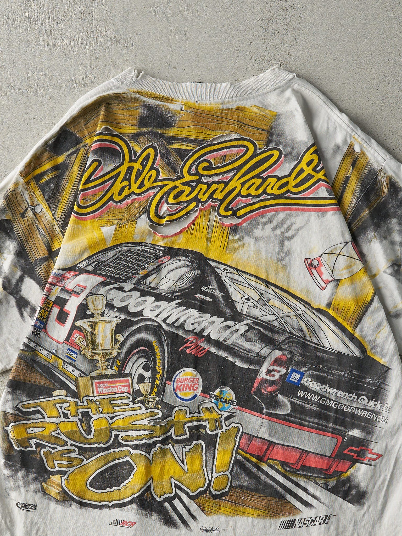 Vintage 00' White Dale Earnhardt Nascar Racing Tee (L)