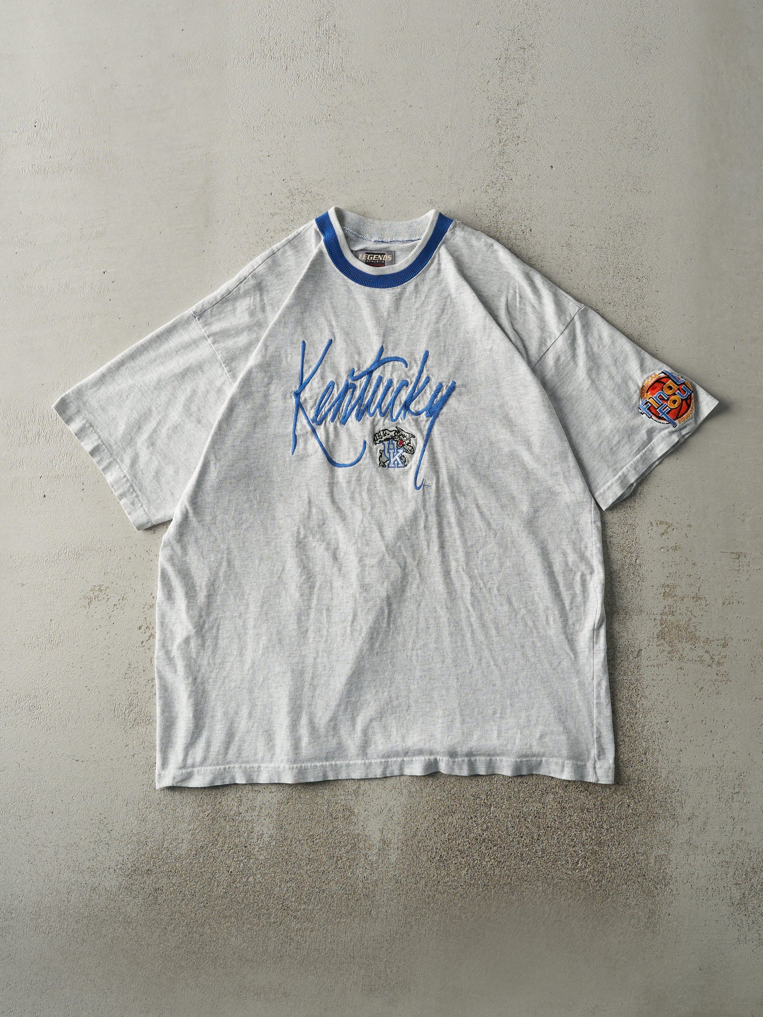 Vintage 97' Heather Grey NCAA Basketball Kentucky Wildcats Embroidered Tee (L)