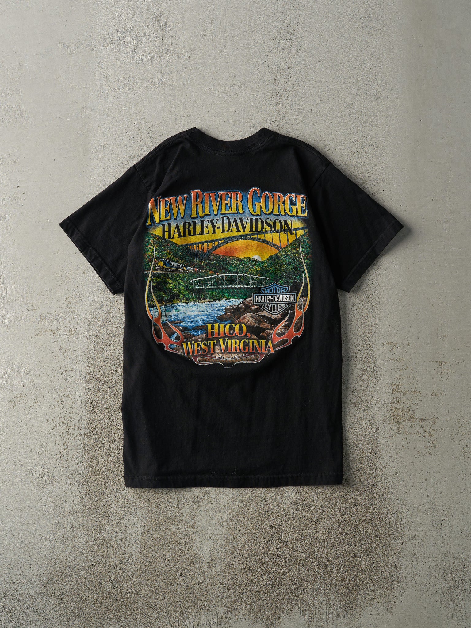 Vintage 07' Black Hico West Virginia Harley Davidson Tee (S/M)