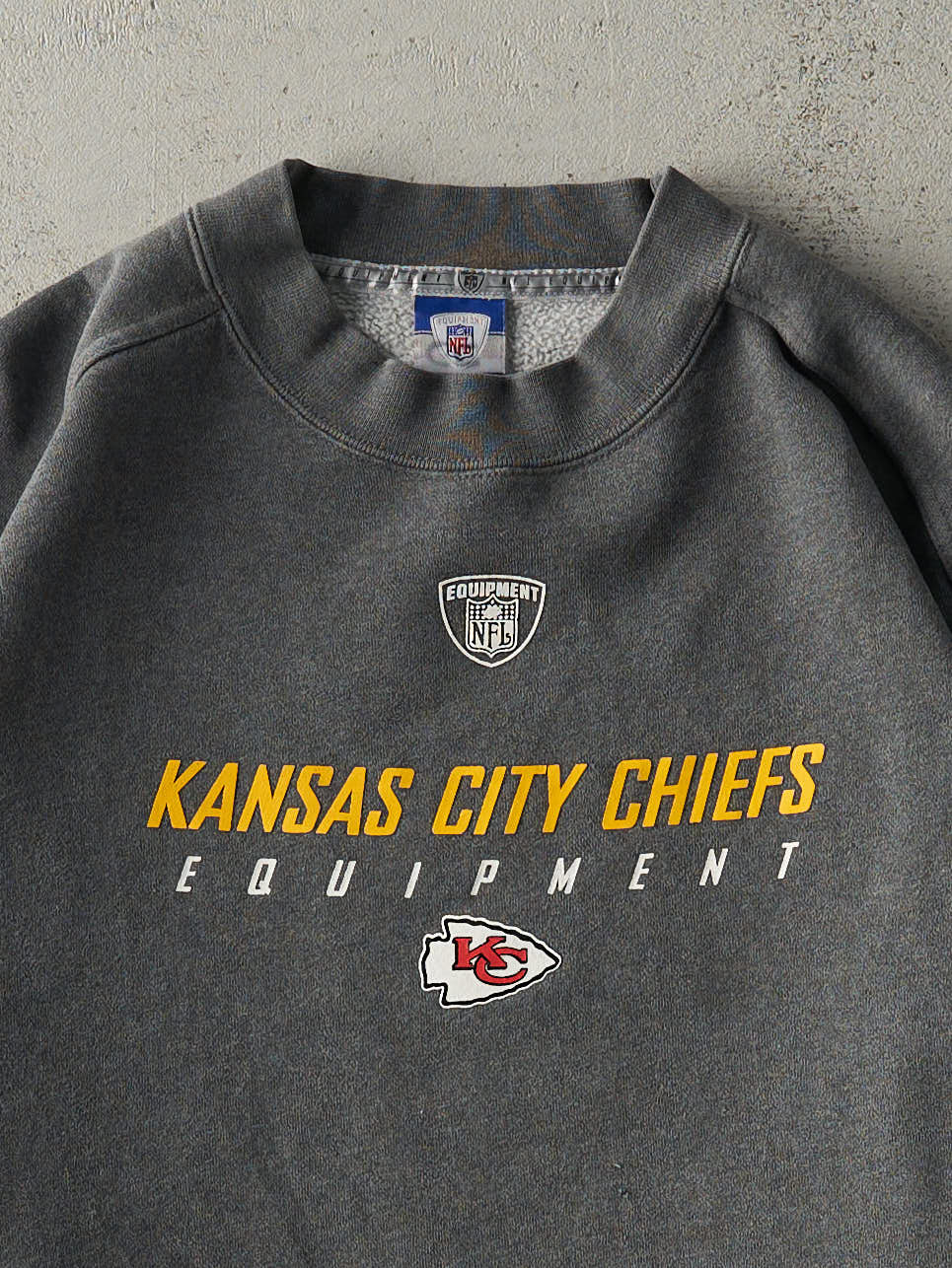 Vintage Y2K Charcoal Grey Kansas City Chiefs Crewneck (L)