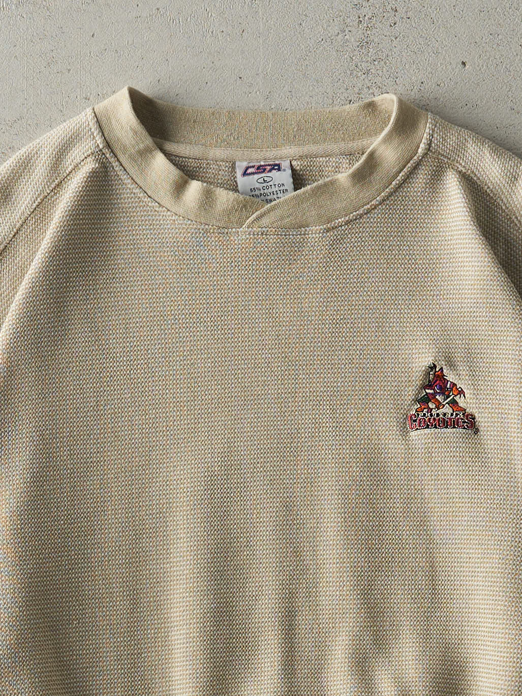 Vintage 90s Beige Embroidered Phoenix Coyotes Knit Crewneck (L/XL)